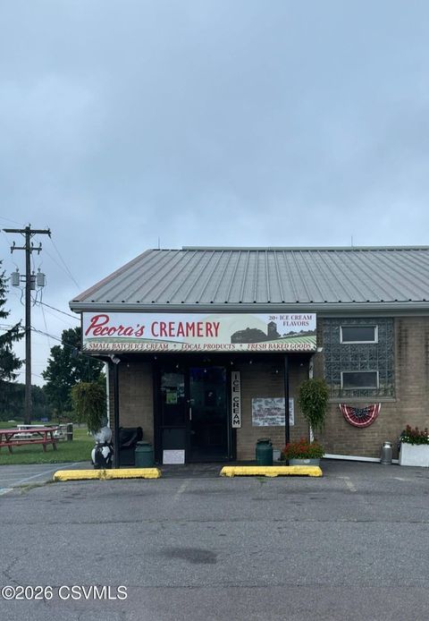 PECORA'S MILKHOUSE CREAMERY Lane Drums PA 18222