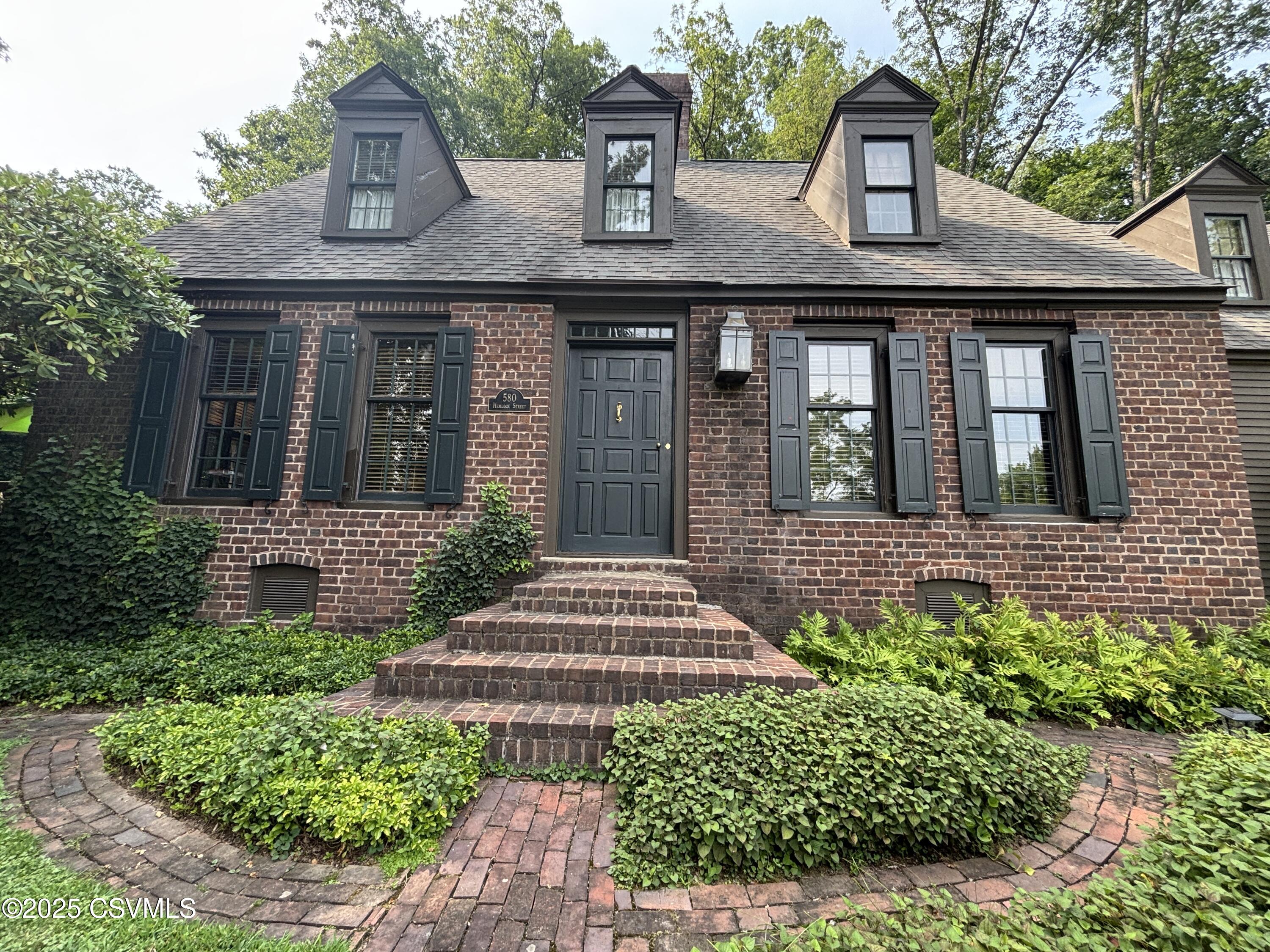 580 HEMLOCK Street