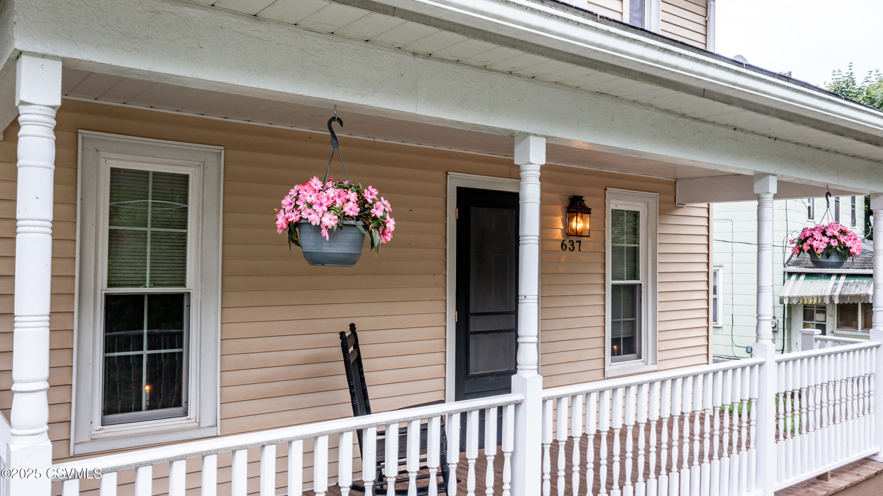 637 PFAHLER Street