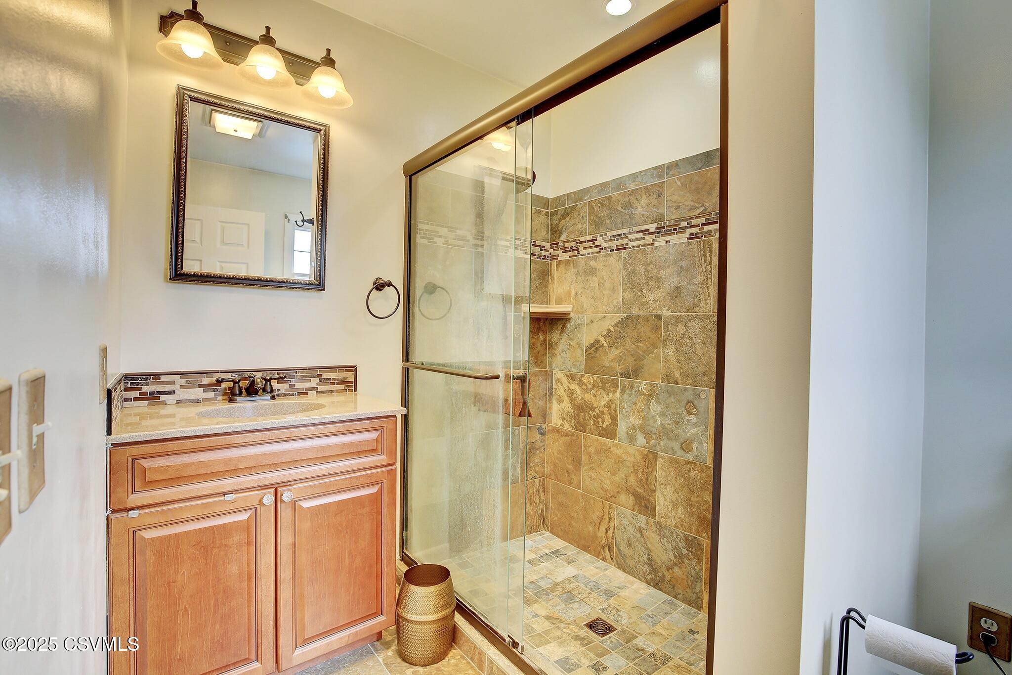 Lewisburg, Pennsylvania 17837, United States, 4 Bedrooms Bedrooms, ,2 BathroomsBathrooms,Residential,Active,136070