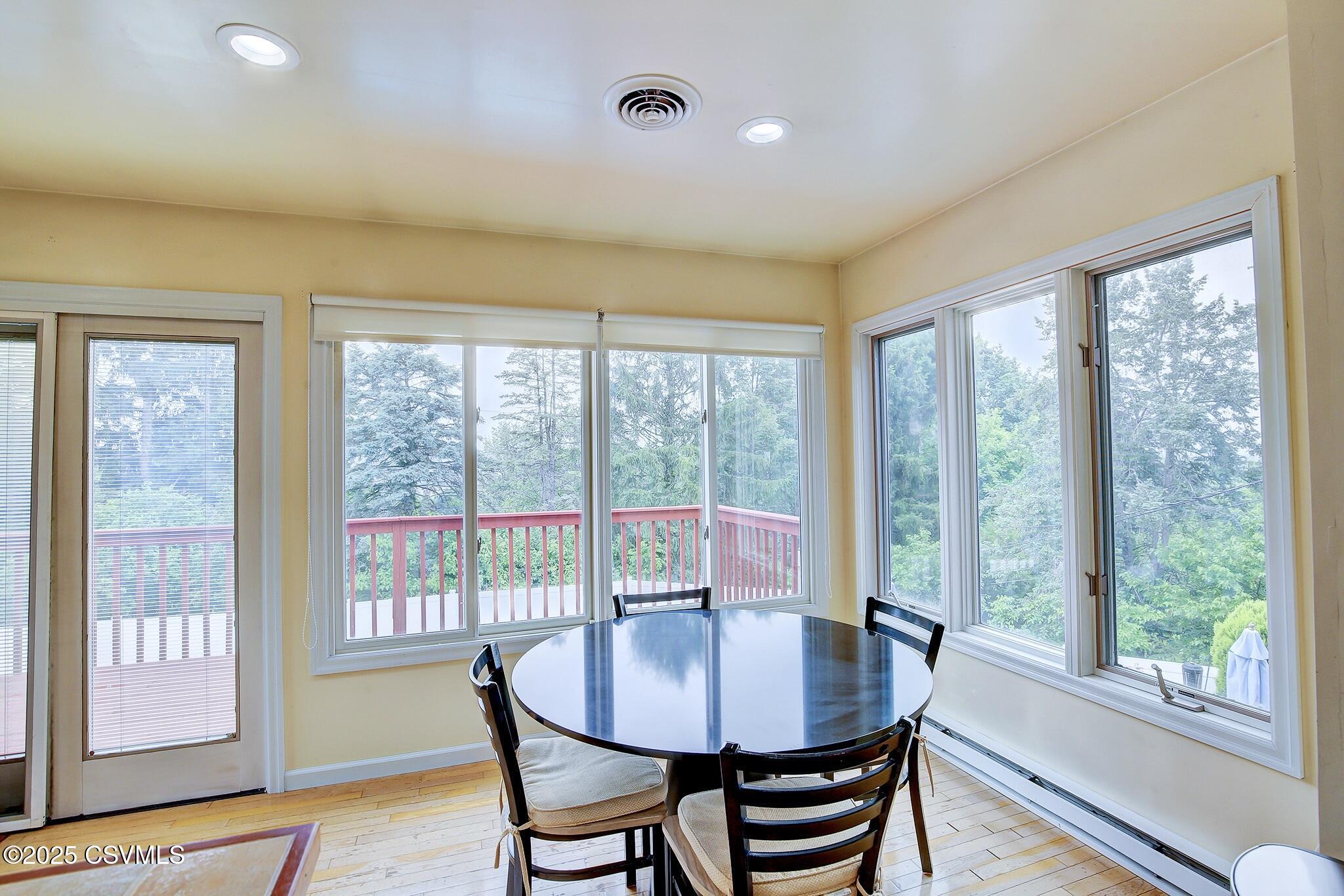 Lewisburg, Pennsylvania 17837, United States, 4 Bedrooms Bedrooms, ,2 BathroomsBathrooms,Residential,Active,136070