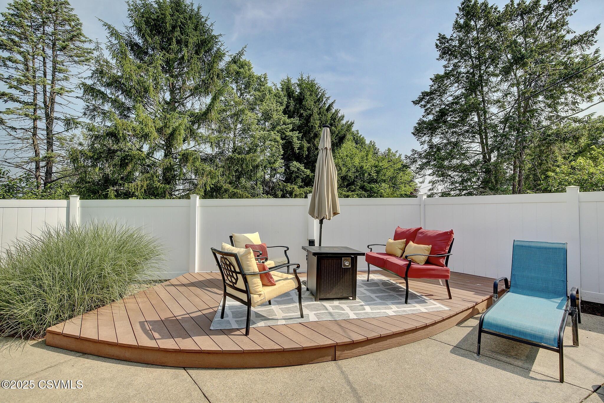 Lewisburg, Pennsylvania 17837, United States, 4 Bedrooms Bedrooms, ,2 BathroomsBathrooms,Residential,Active,136070