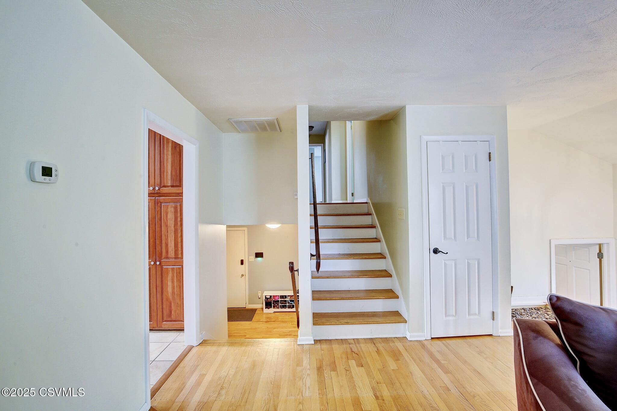 Lewisburg, Pennsylvania 17837, United States, 4 Bedrooms Bedrooms, ,2 BathroomsBathrooms,Residential,Active,136070