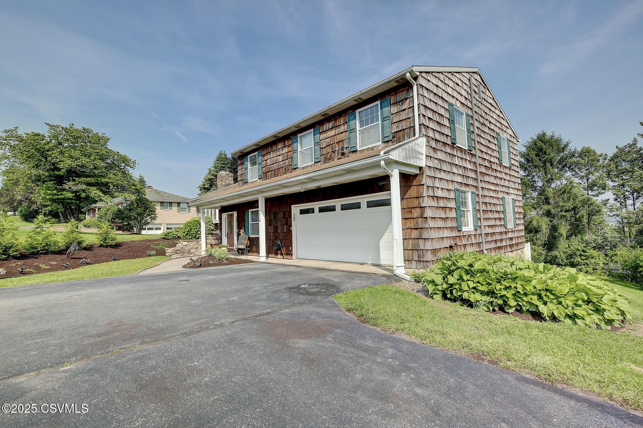 Lewisburg, Pennsylvania 17837, United States, 4 Bedrooms Bedrooms, ,2 BathroomsBathrooms,Residential,Active,136070