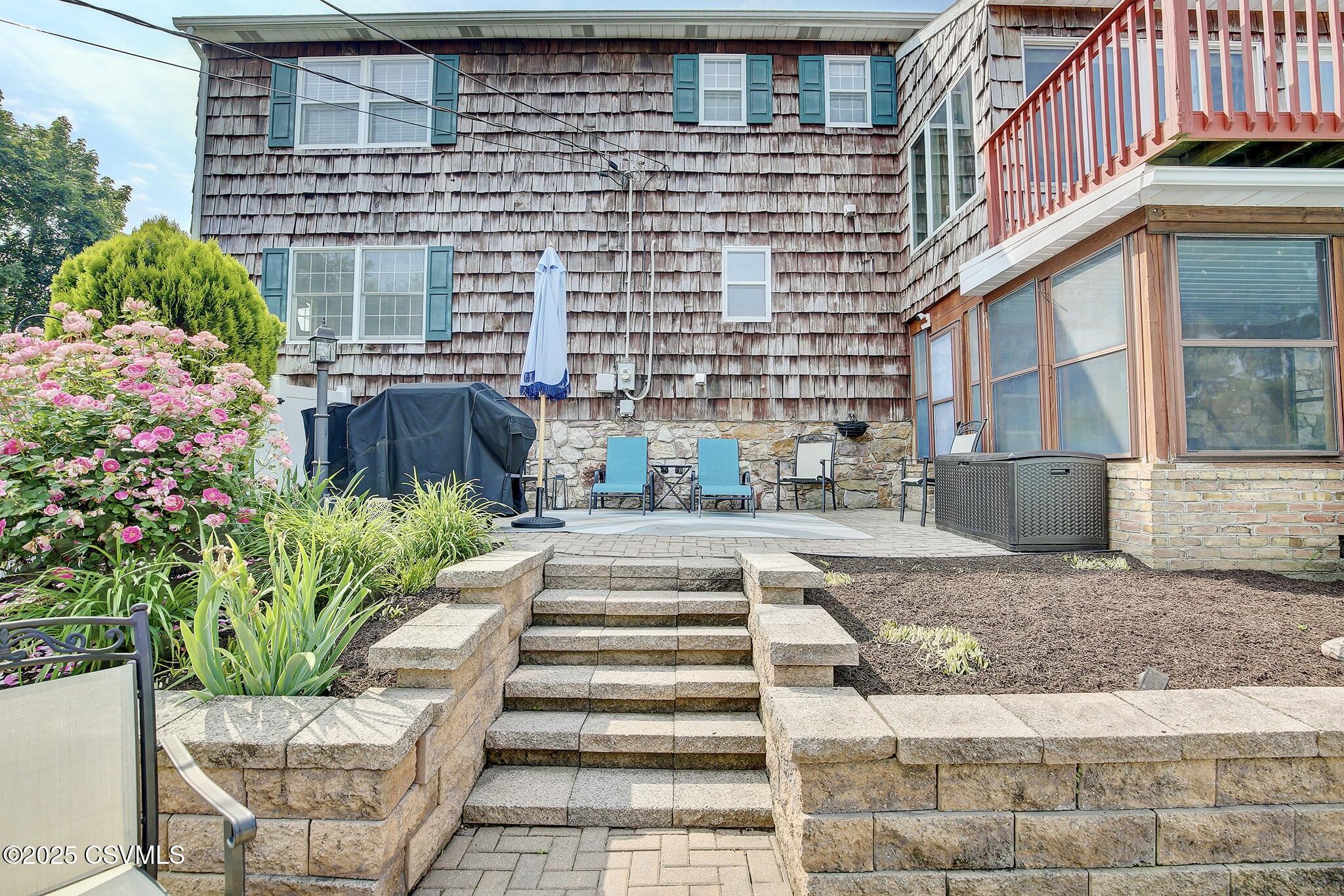 Lewisburg, Pennsylvania 17837, United States, 4 Bedrooms Bedrooms, ,2 BathroomsBathrooms,Residential,Active,136070