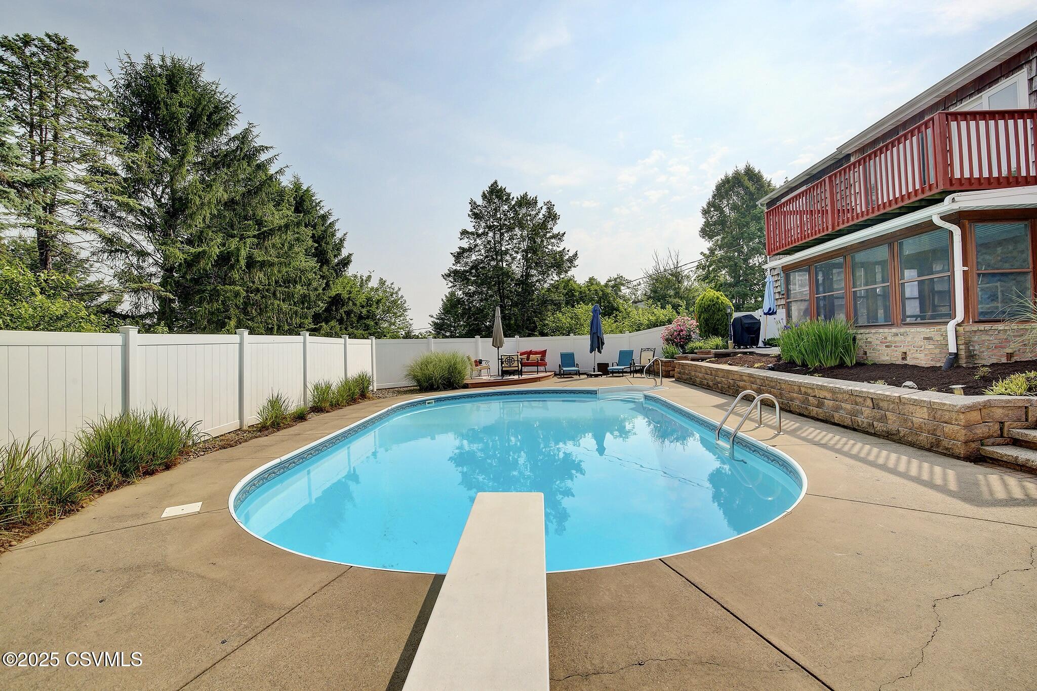 Lewisburg, Pennsylvania 17837, United States, 4 Bedrooms Bedrooms, ,2 BathroomsBathrooms,Residential,Active,136070