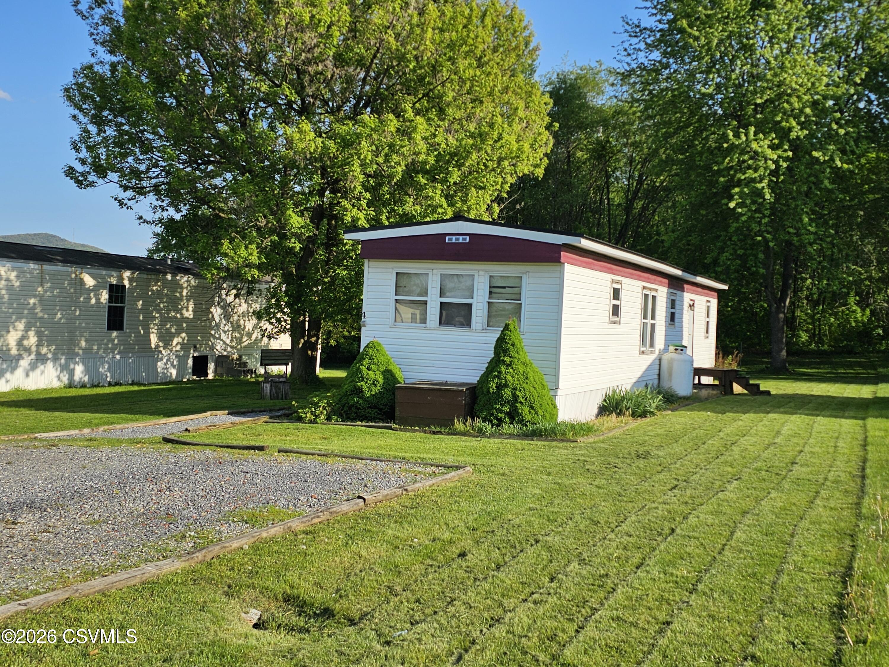 Properties 5 4 oxford drive