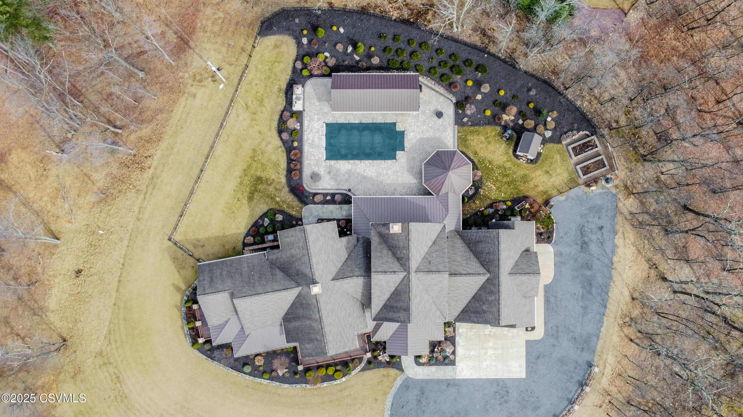 Properties 5 81 MARSHALL Court