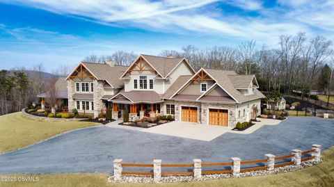 Properties 36 81 MARSHALL Court Williamsport PA 17701