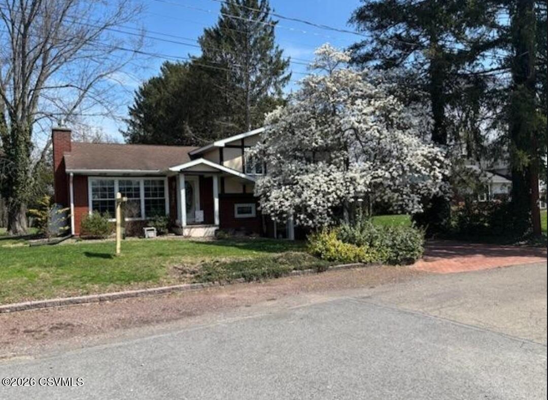 Properties 4 3004 WHITE BIRCH Lane