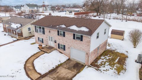 1308 3RD Avenue Berwick PA 18603