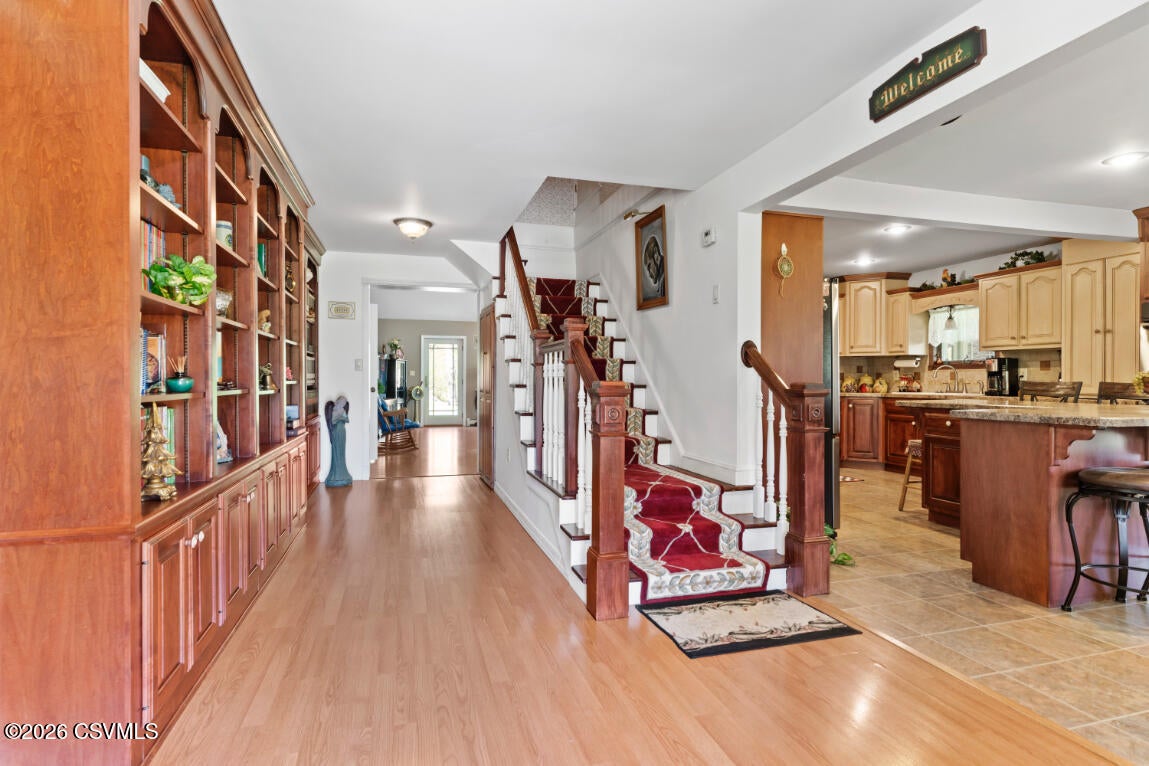 2582 middle road
