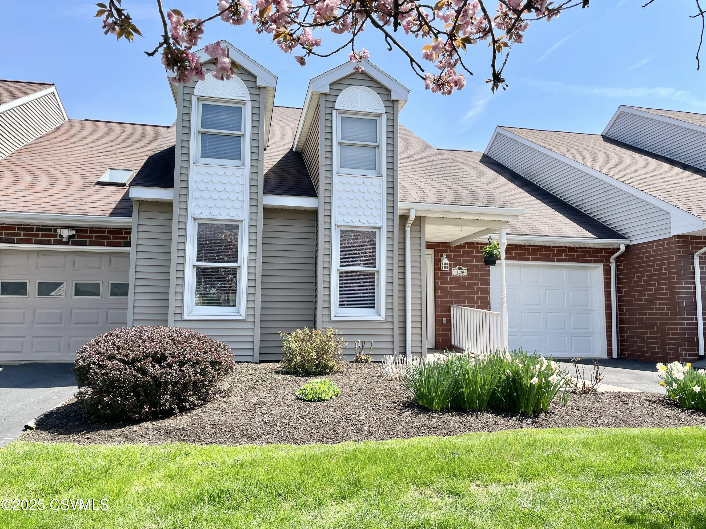 Lewisburg, Pennsylvania 17837, United States, 2 Bedrooms Bedrooms, ,2 BathroomsBathrooms,Residential,Active,121118