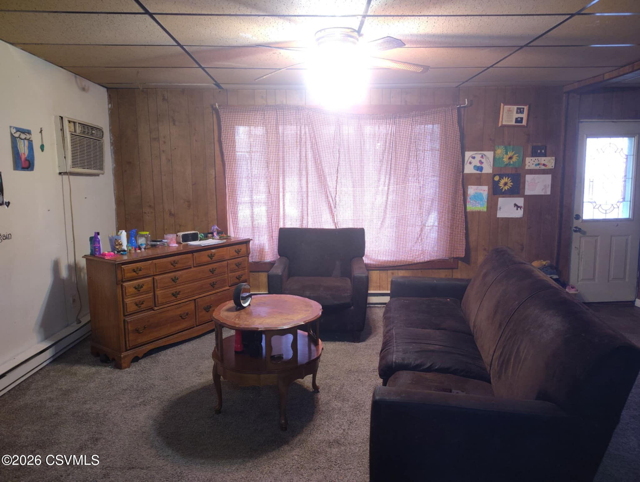 Properties 6 714 E SUNBURY Street