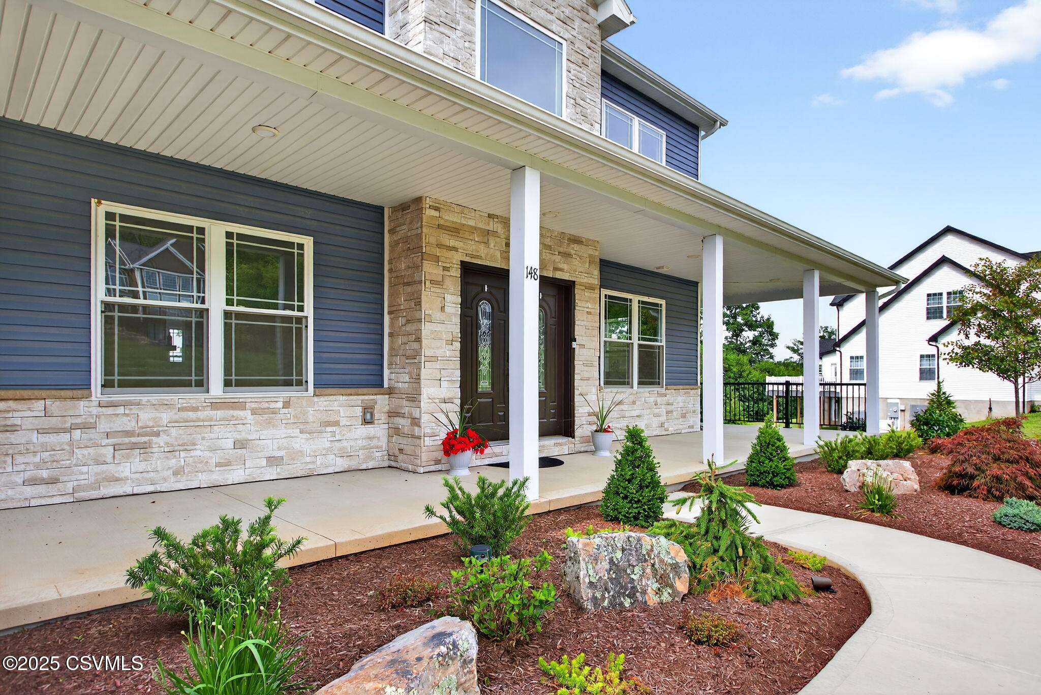 148 OAKWOOD Drive