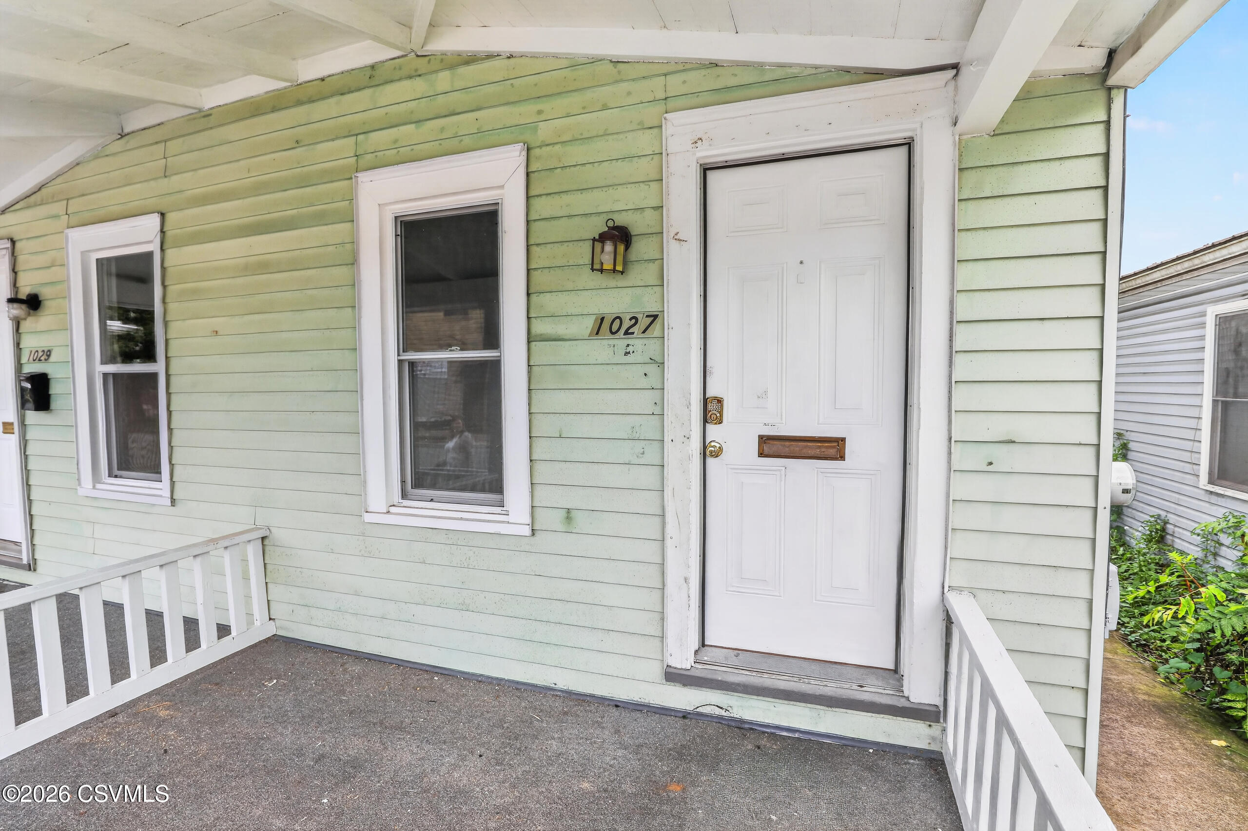 1027 walnut street