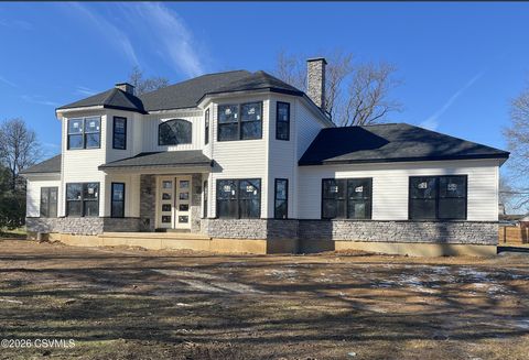 Properties 107 648 STEIN Lane Lewisburg PA 17837