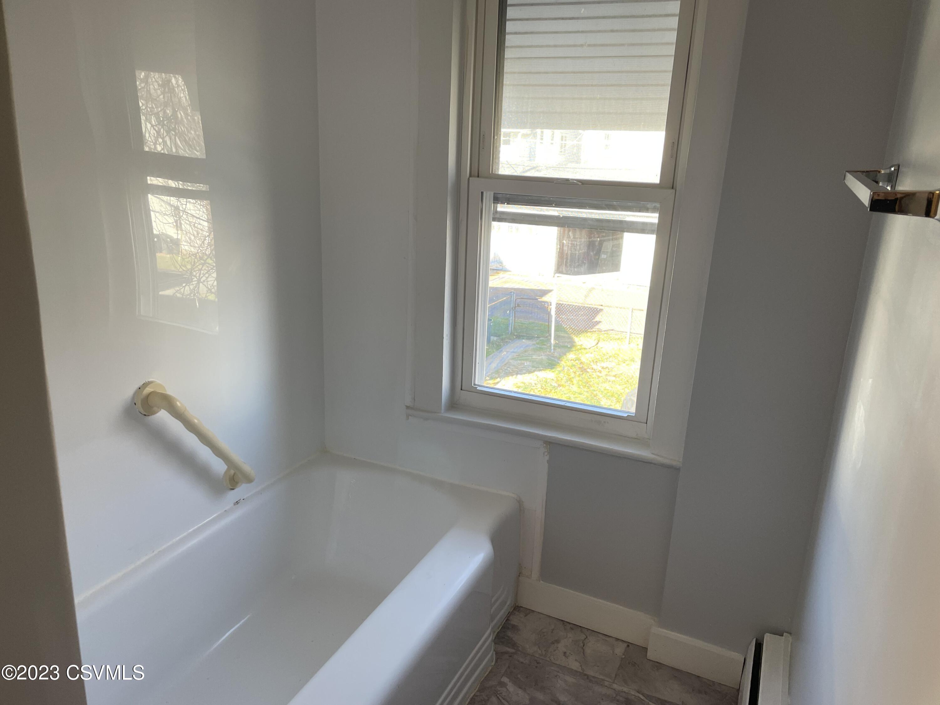 Bloomsburg, Pennsylvania 17815, United States, 3 Bedrooms Bedrooms, ,1 BathroomBathrooms,Residential,Active,67847