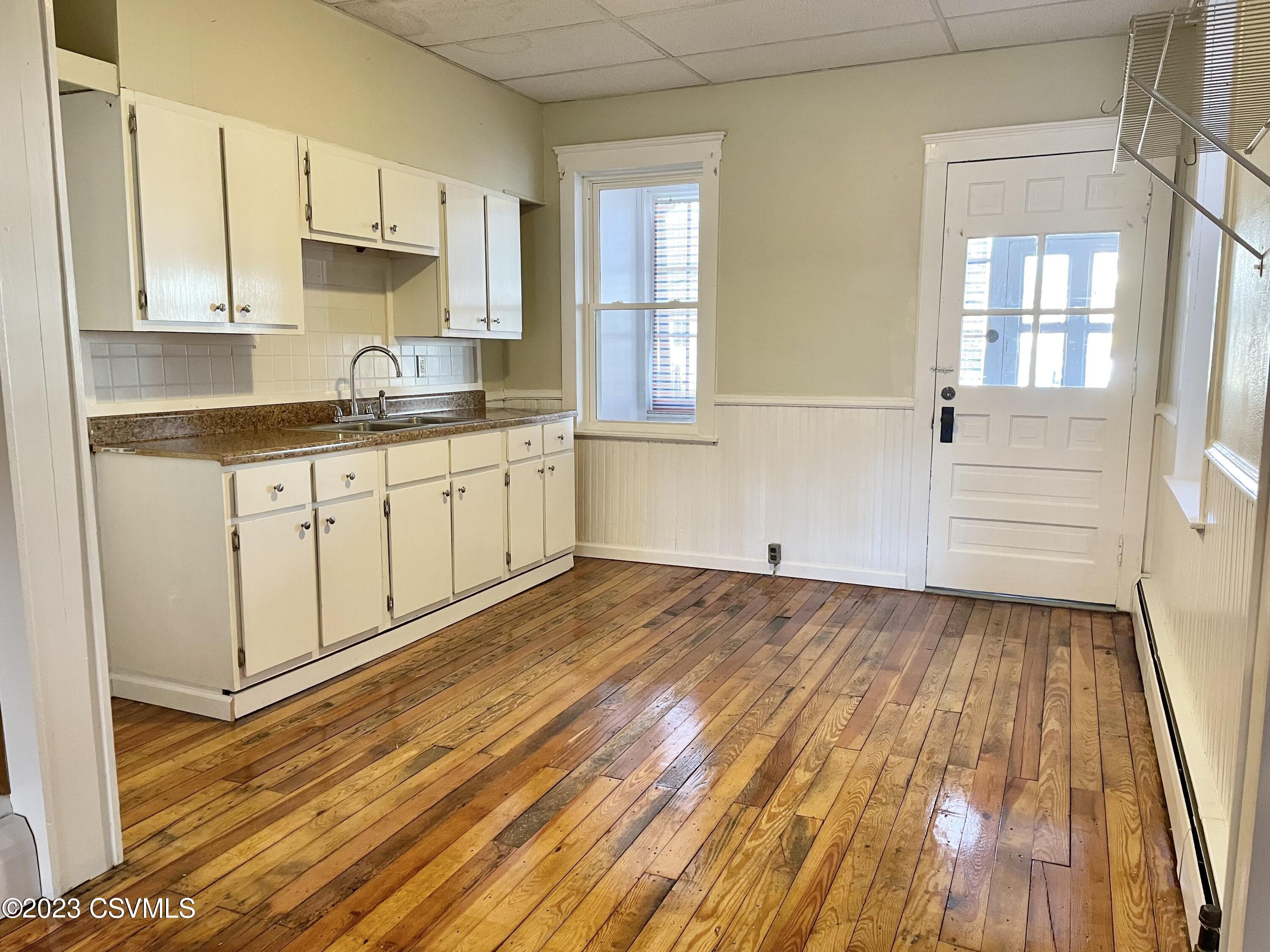 Bloomsburg, Pennsylvania 17815, United States, 3 Bedrooms Bedrooms, ,1 BathroomBathrooms,Residential,Active,67847