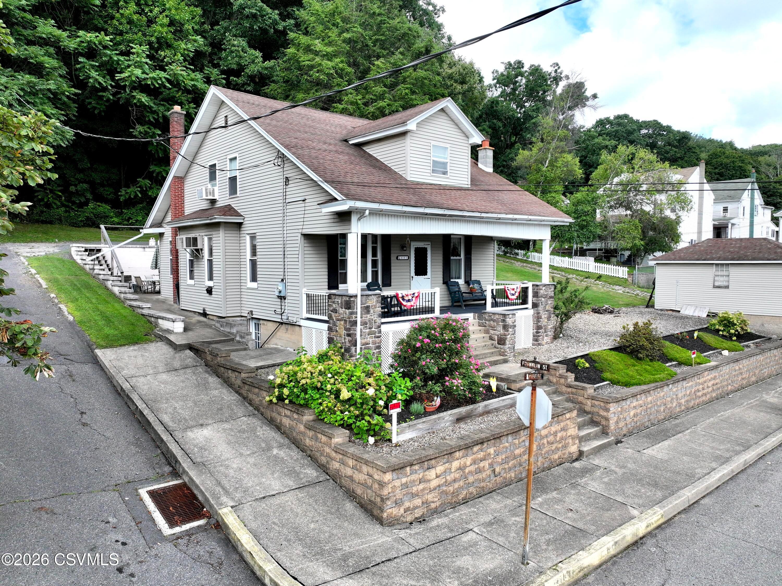 601 E KASE Street
