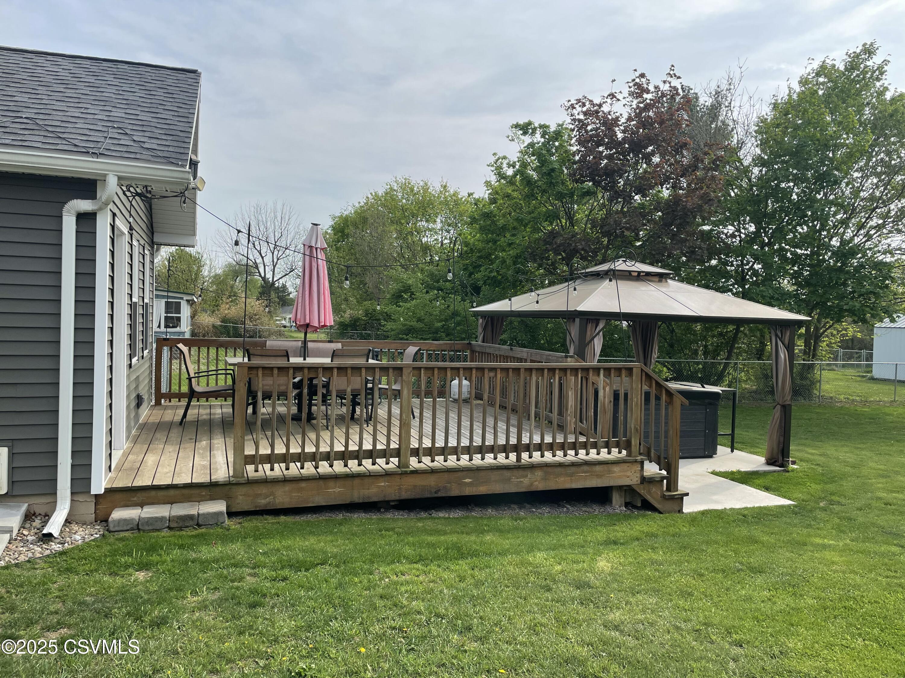 Lewisburg, Pennsylvania 17837, United States, 4 Bedrooms Bedrooms, ,2 BathroomsBathrooms,Residential,Active,121178