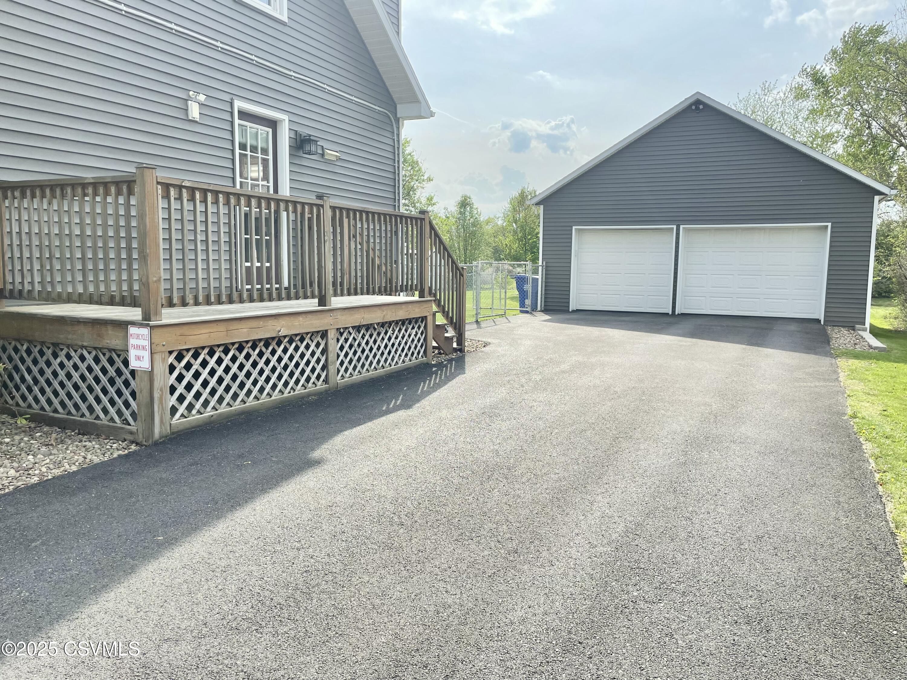 Lewisburg, Pennsylvania 17837, United States, 4 Bedrooms Bedrooms, ,2 BathroomsBathrooms,Residential,Active,121178