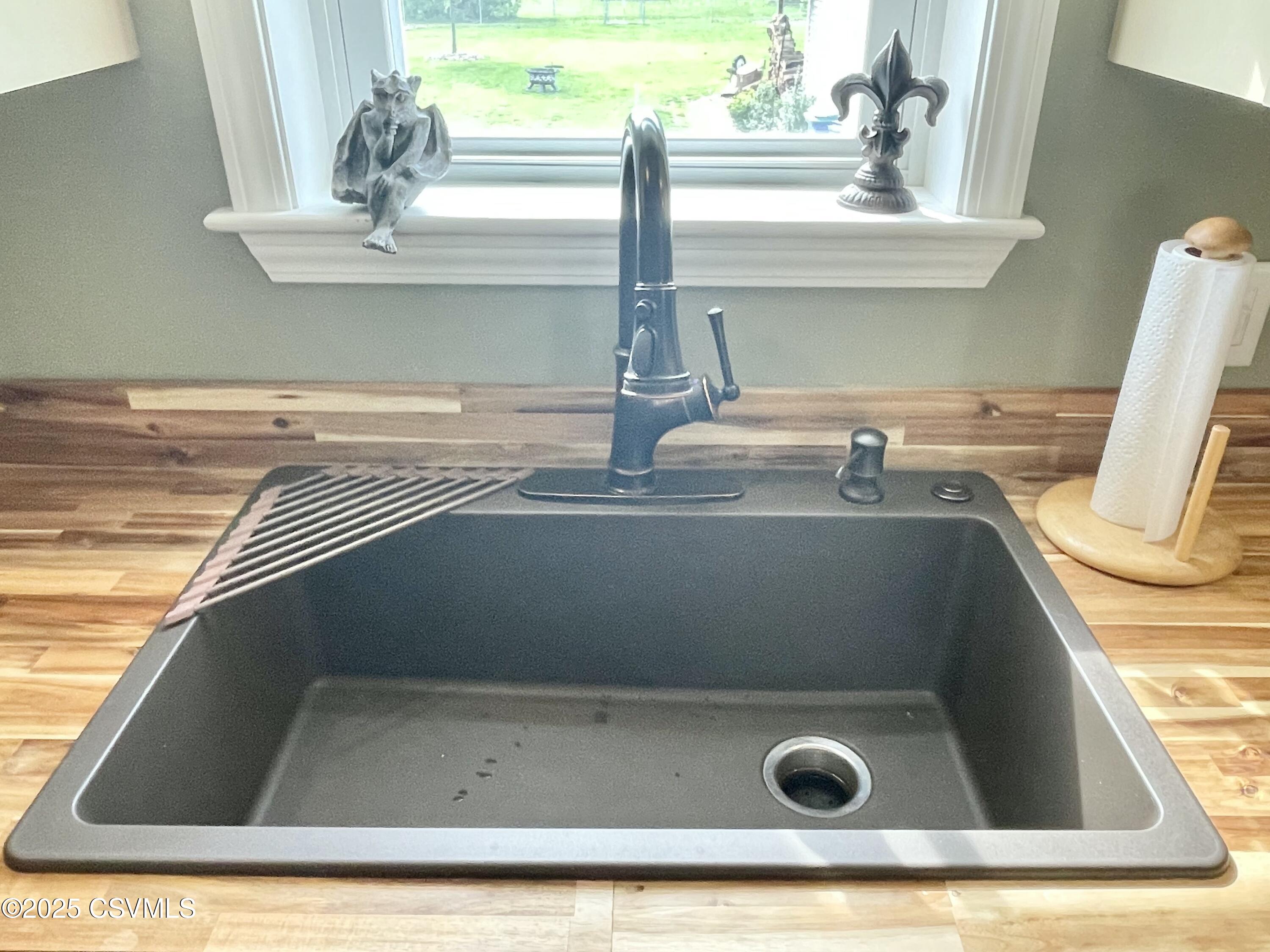 Lewisburg, Pennsylvania 17837, United States, 4 Bedrooms Bedrooms, ,2 BathroomsBathrooms,Residential,Active,121178