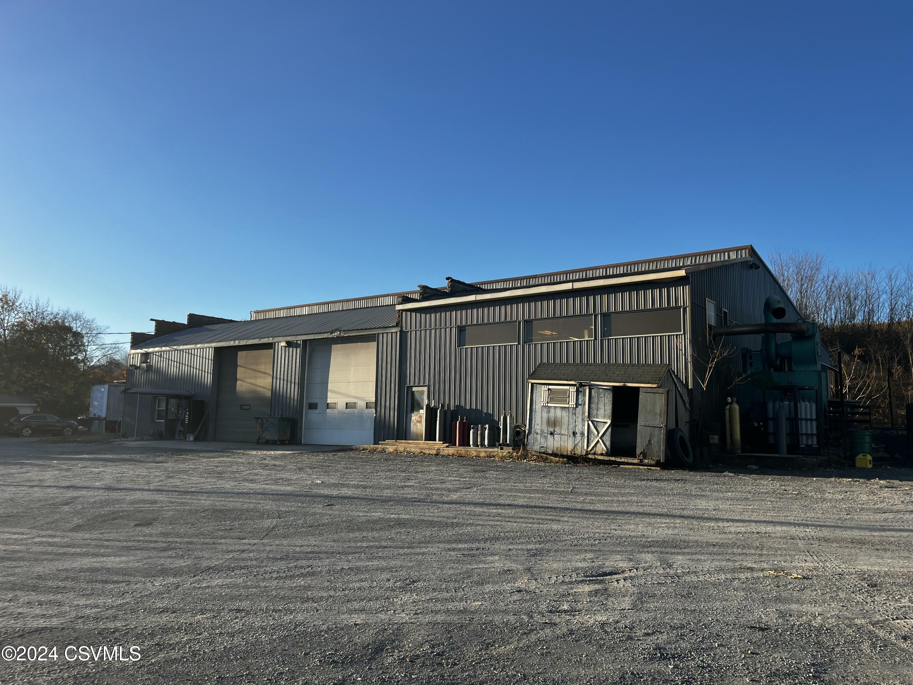 5433 BROADWAY Road