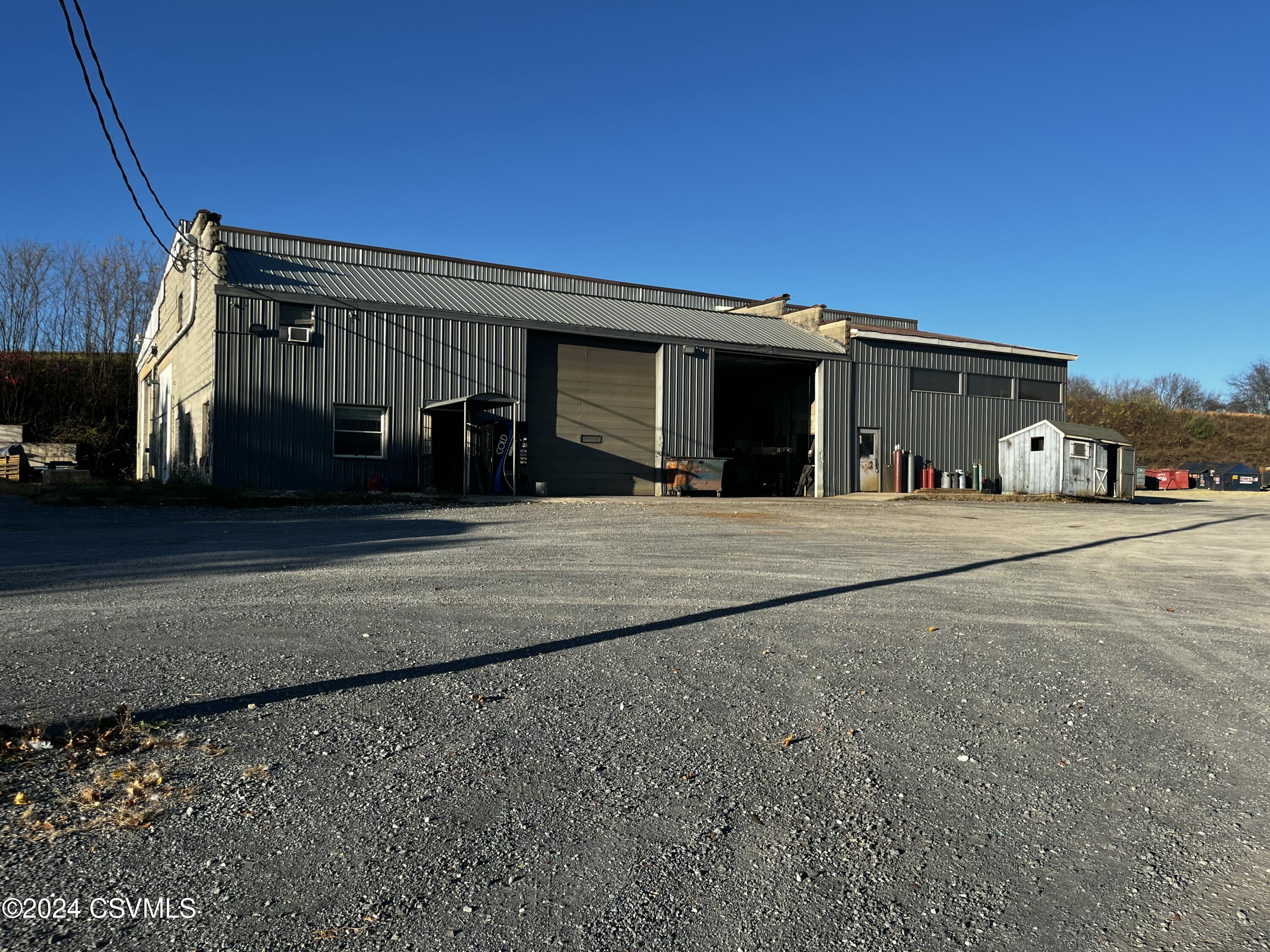 5433 BROADWAY Road