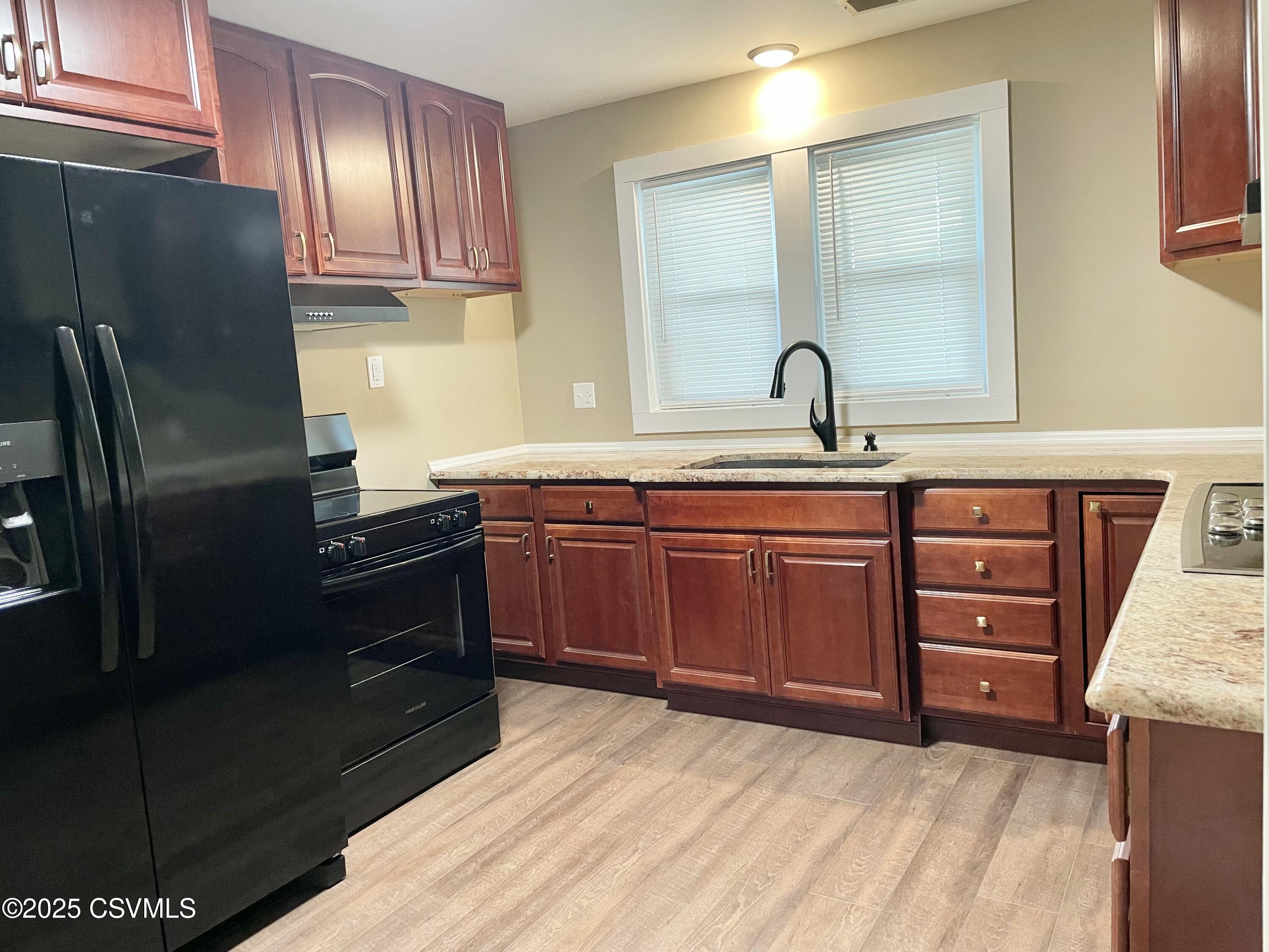 Lewisburg, Pennsylvania 17837, United States, 3 Bedrooms Bedrooms, ,1 BathroomBathrooms,Residential,Active,170904