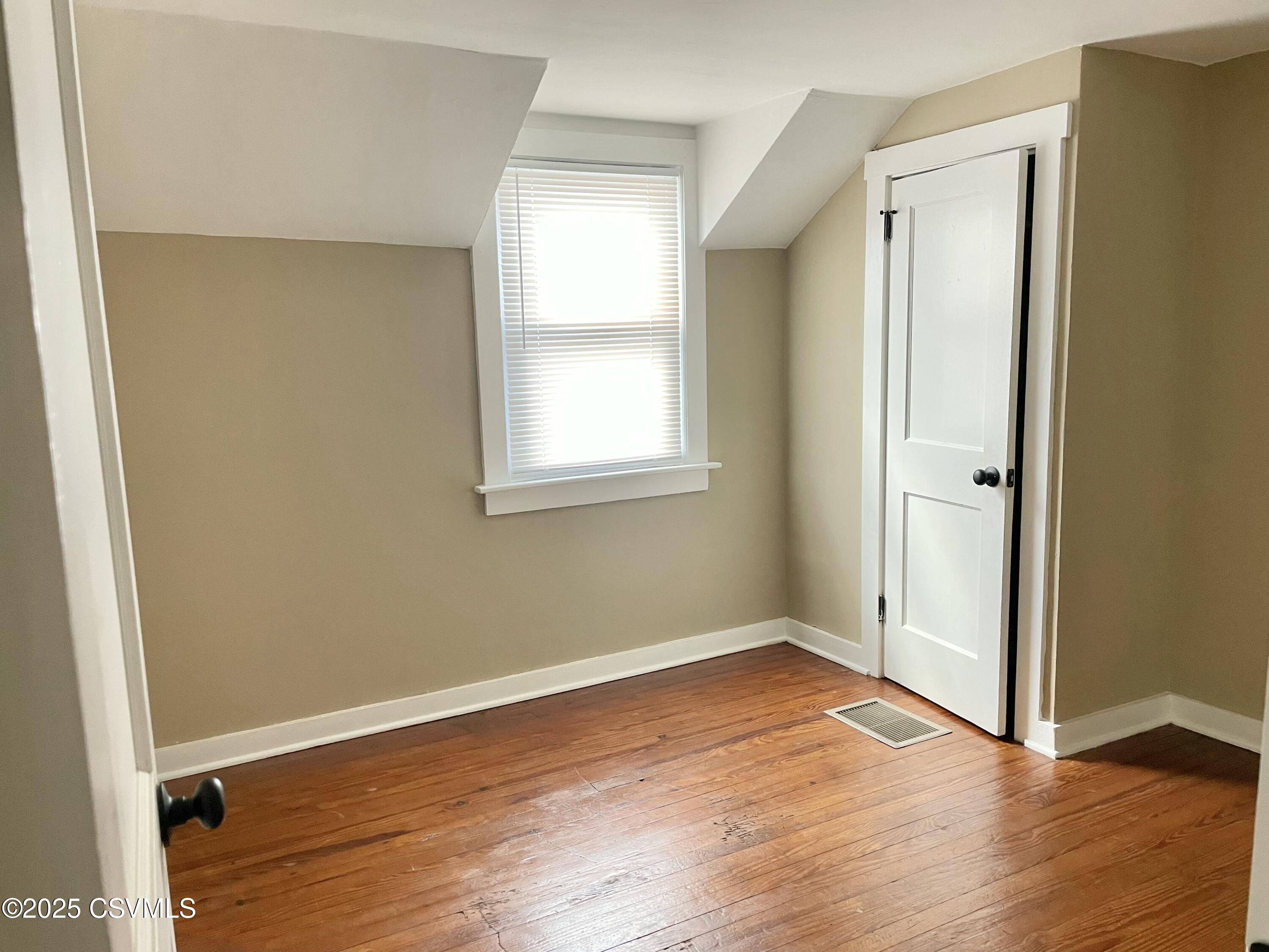 Lewisburg, Pennsylvania 17837, United States, 3 Bedrooms Bedrooms, ,1 BathroomBathrooms,Residential,Active,170904