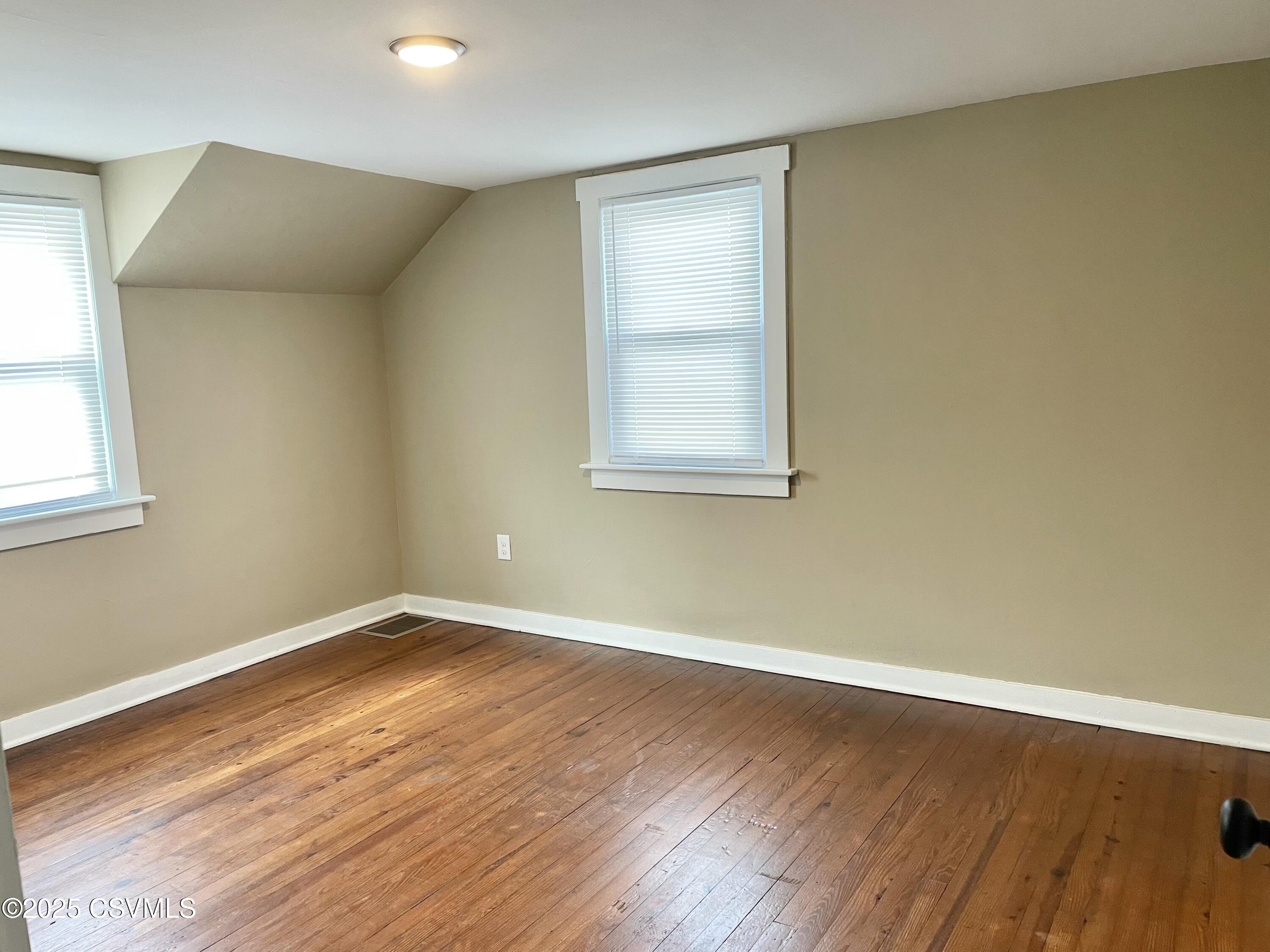 Lewisburg, Pennsylvania 17837, United States, 3 Bedrooms Bedrooms, ,1 BathroomBathrooms,Residential,Active,170904