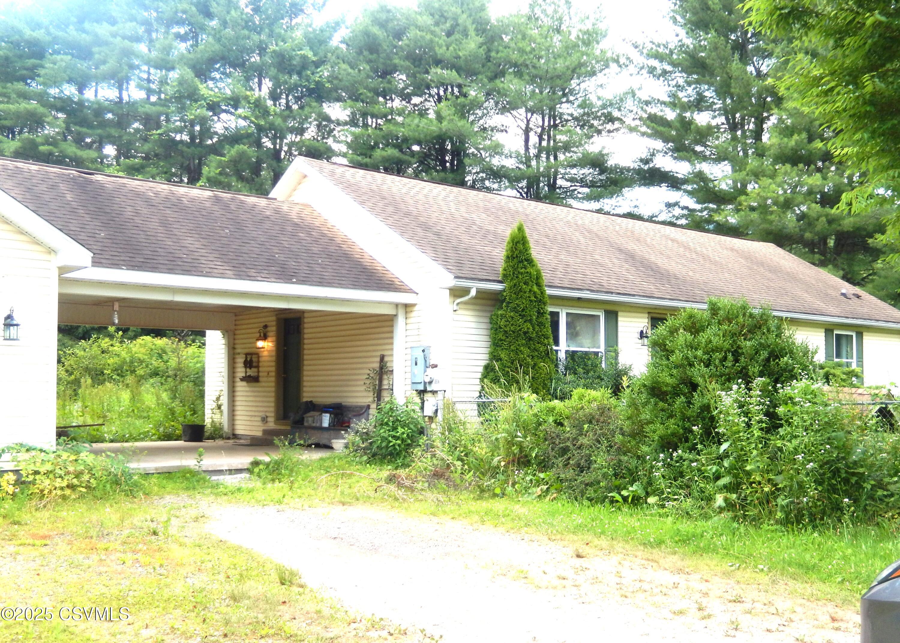 32 SCHOOLHOUSE Road
