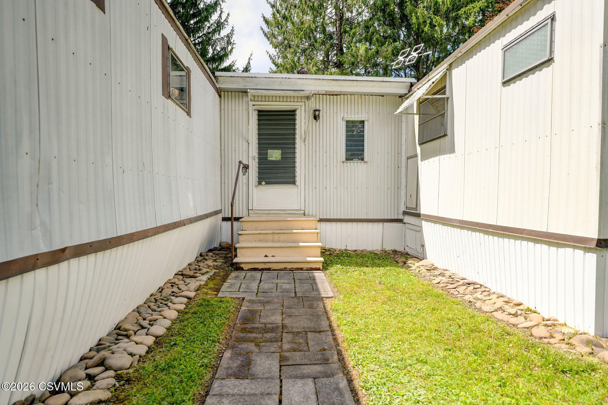 26a kingsbury drive