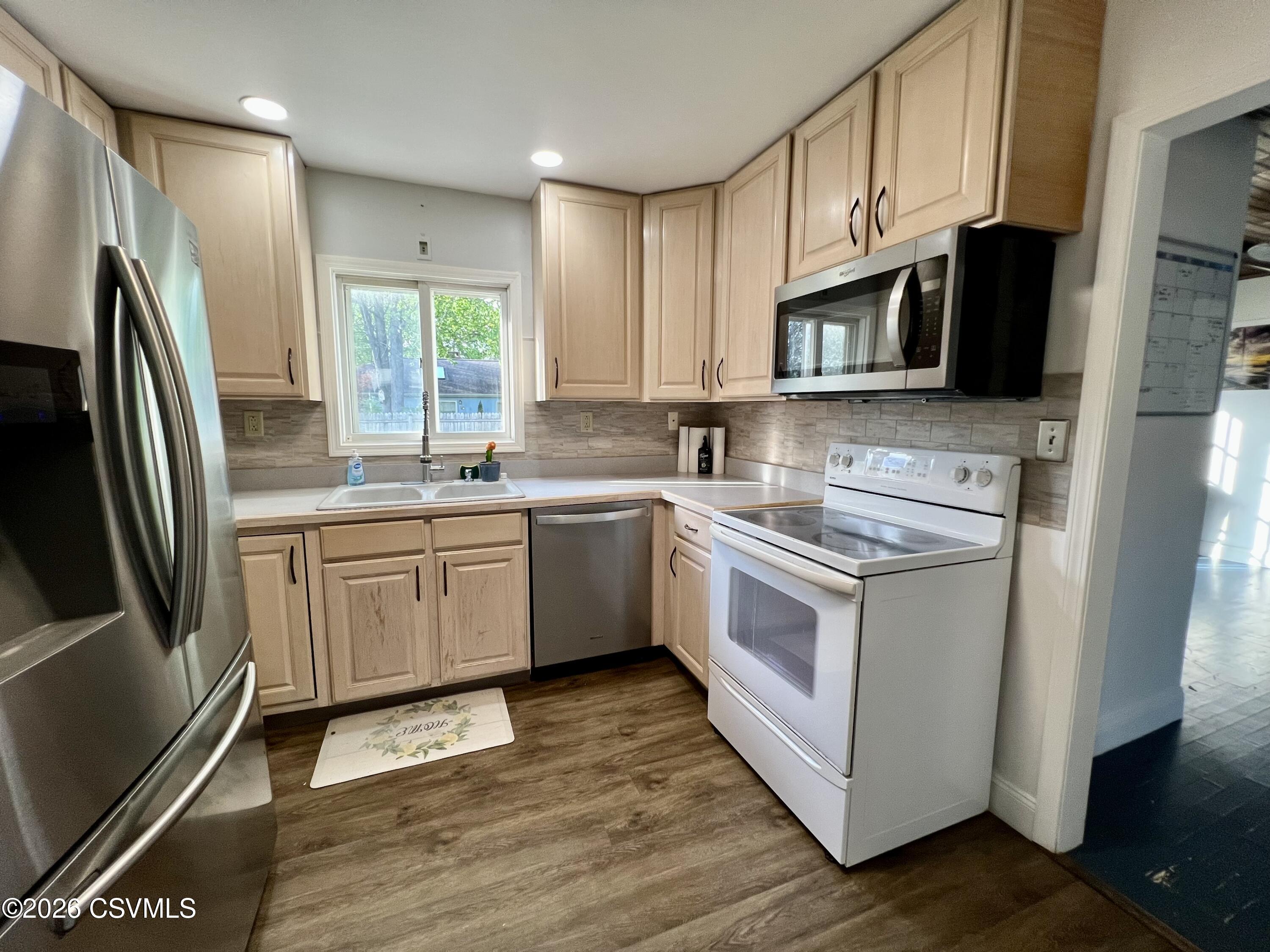 Properties 5 330 madrid avenue