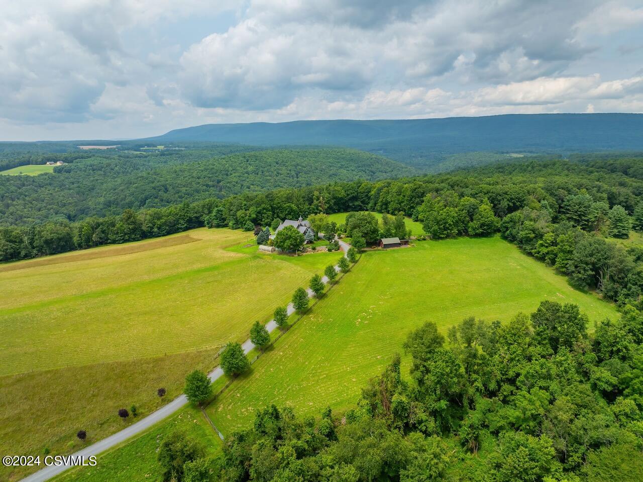207 KLINGER HILL Road