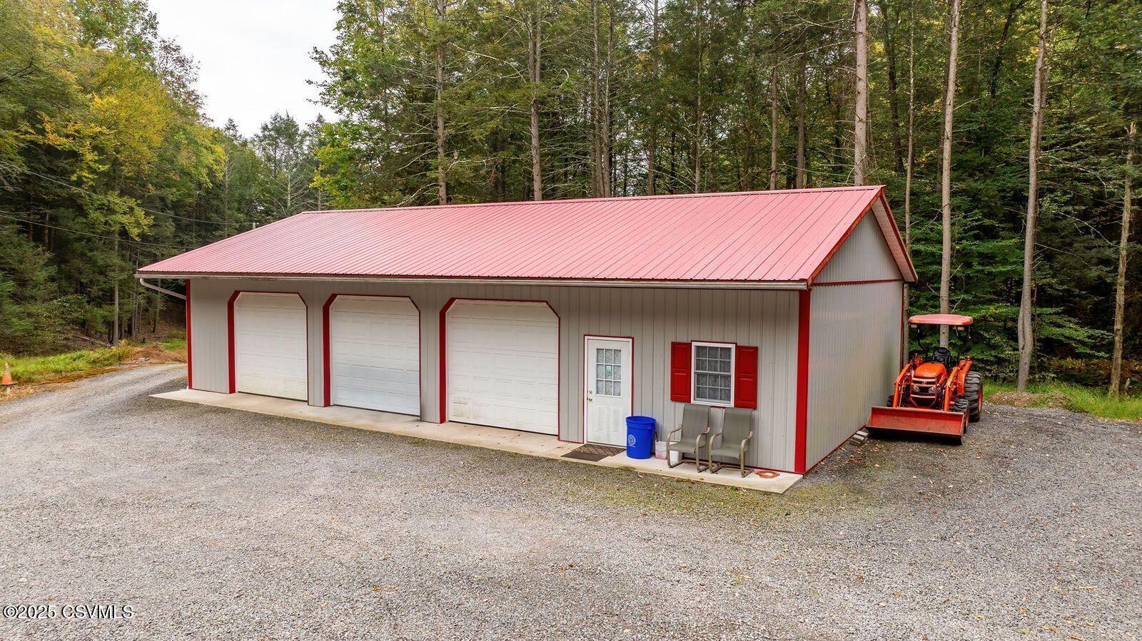 Properties 4 LUCKY 7 Lane