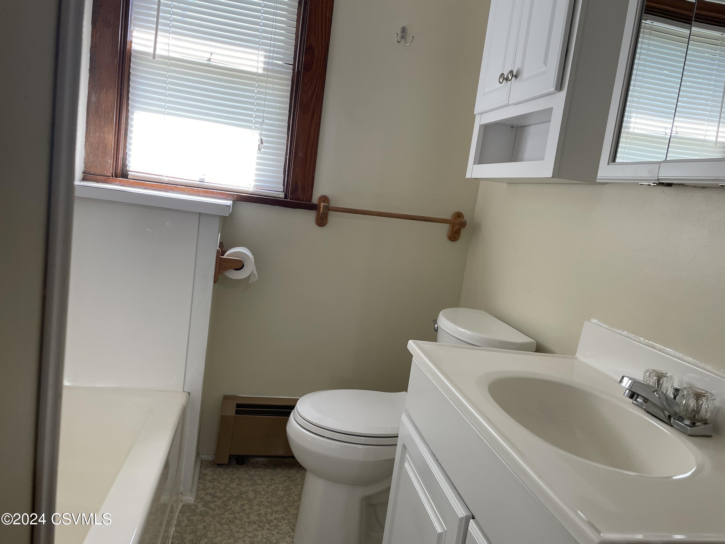 Lewisburg, Pennsylvania 17837, United States, 3 Bedrooms Bedrooms, ,1 BathroomBathrooms,Residential,Active,55647