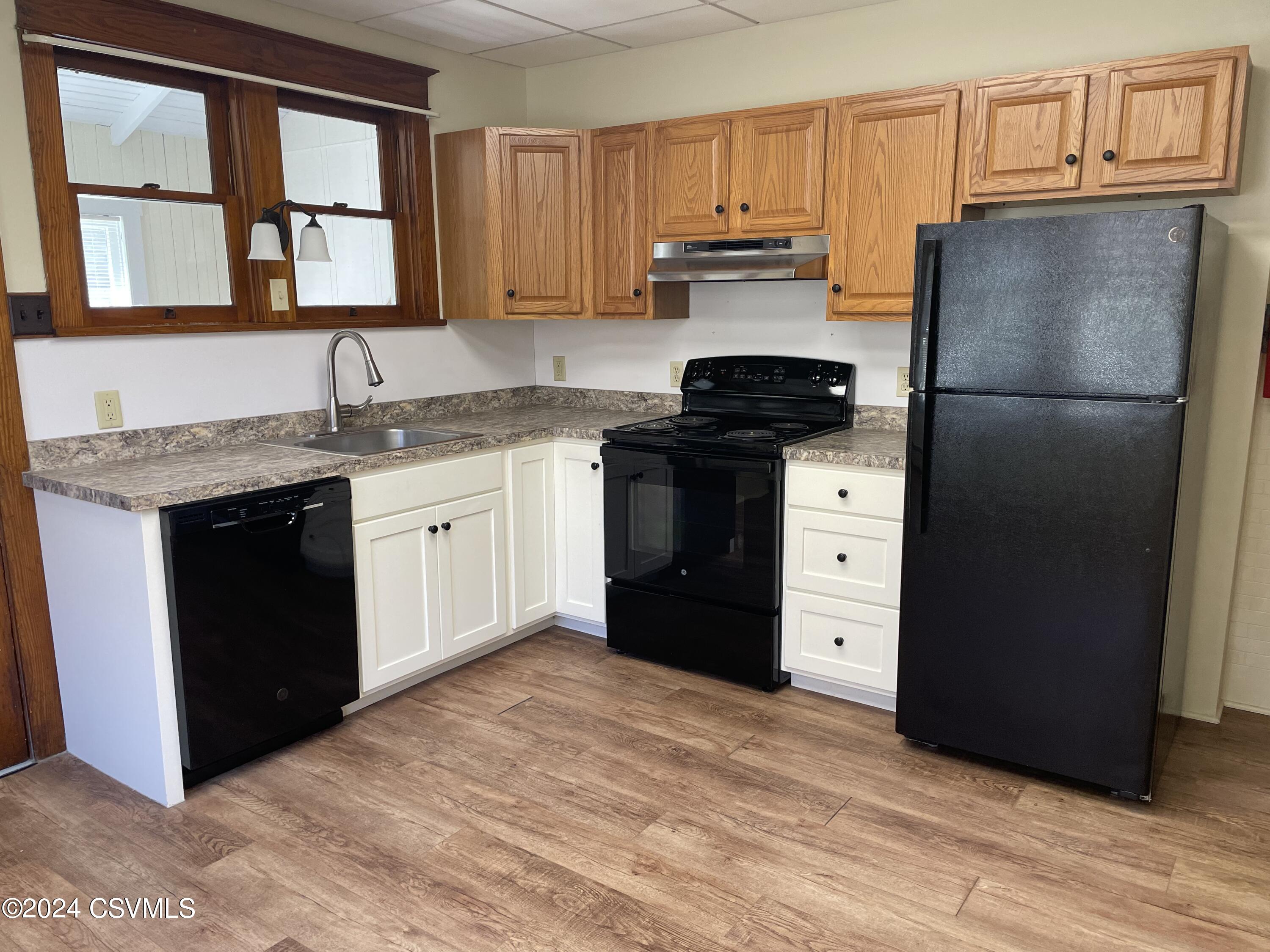 Lewisburg, Pennsylvania 17837, United States, 3 Bedrooms Bedrooms, ,1 BathroomBathrooms,Residential,Active,55647