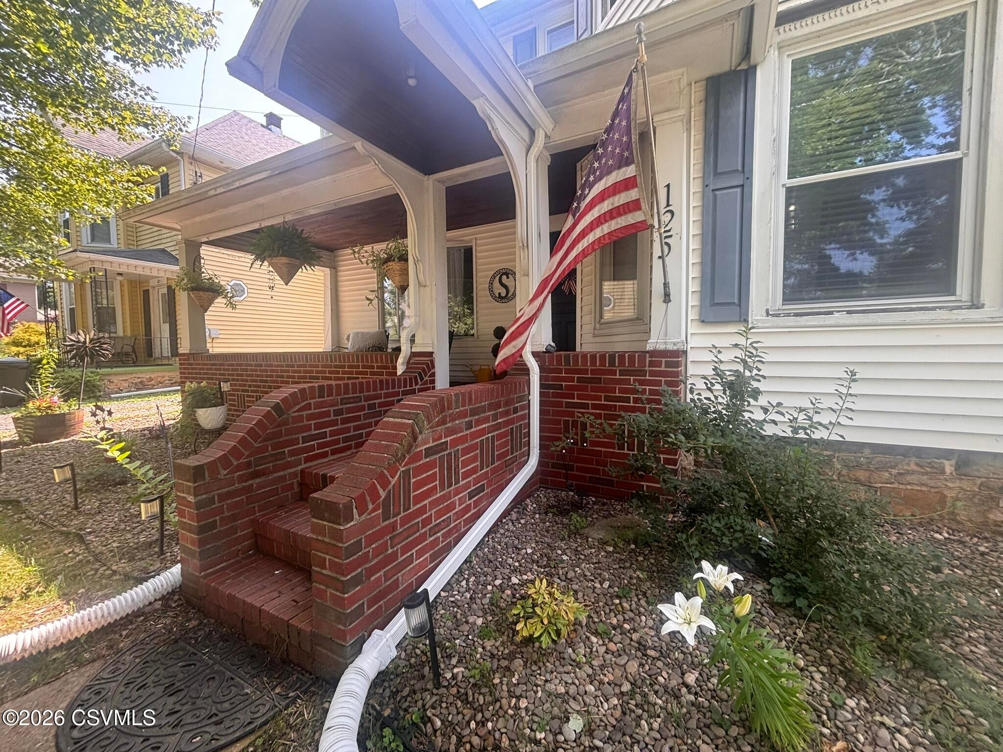 125 S MAIN Street