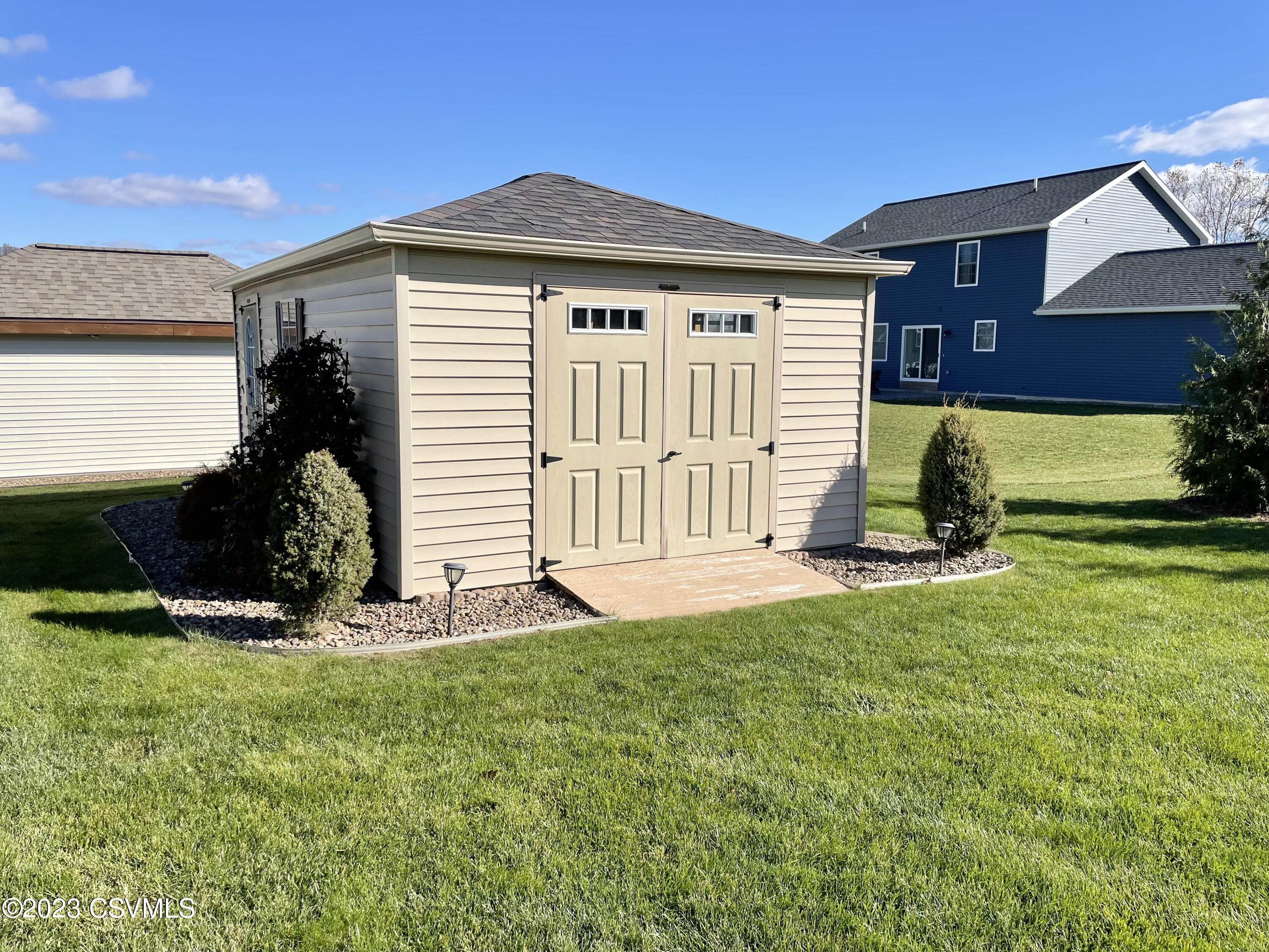 Selinsgrove, Pennsylvania 17870, United States, 5 Bedrooms Bedrooms, ,6 BathroomsBathrooms,Residential,Active,68336