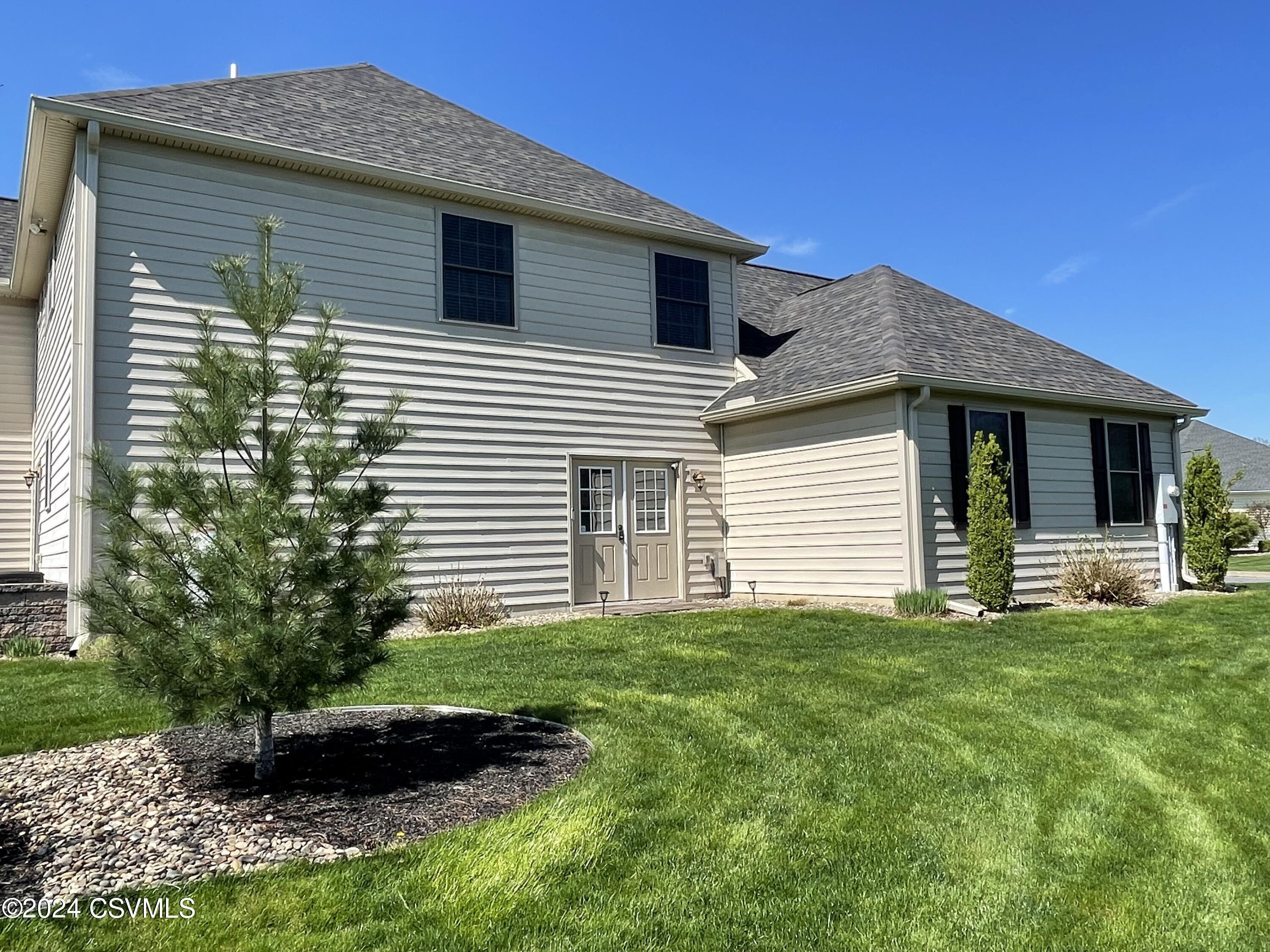 Selinsgrove, Pennsylvania 17870, United States, 5 Bedrooms Bedrooms, ,6 BathroomsBathrooms,Residential,Active,68336