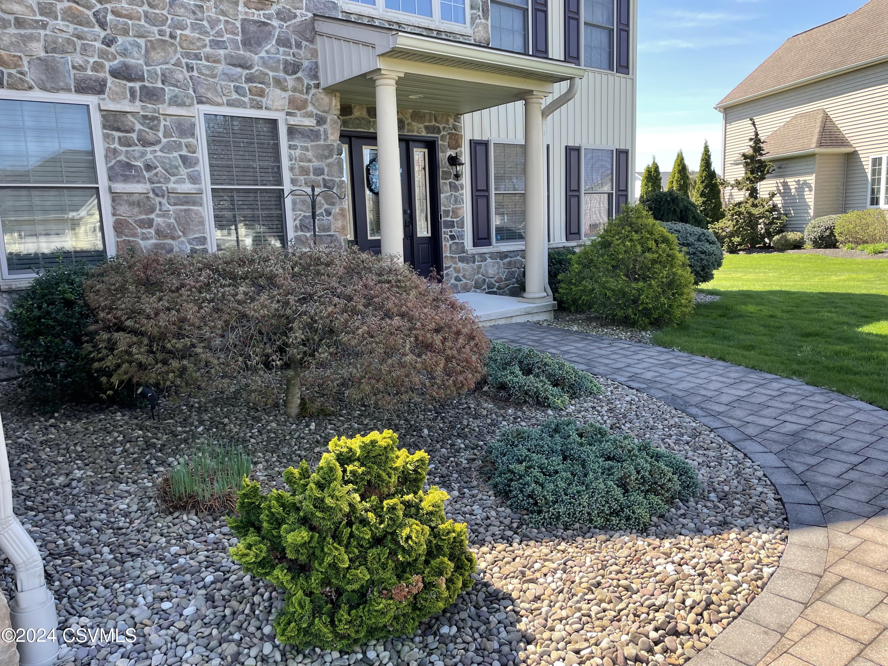 Selinsgrove, Pennsylvania 17870, United States, 5 Bedrooms Bedrooms, ,6 BathroomsBathrooms,Residential,Active,68336