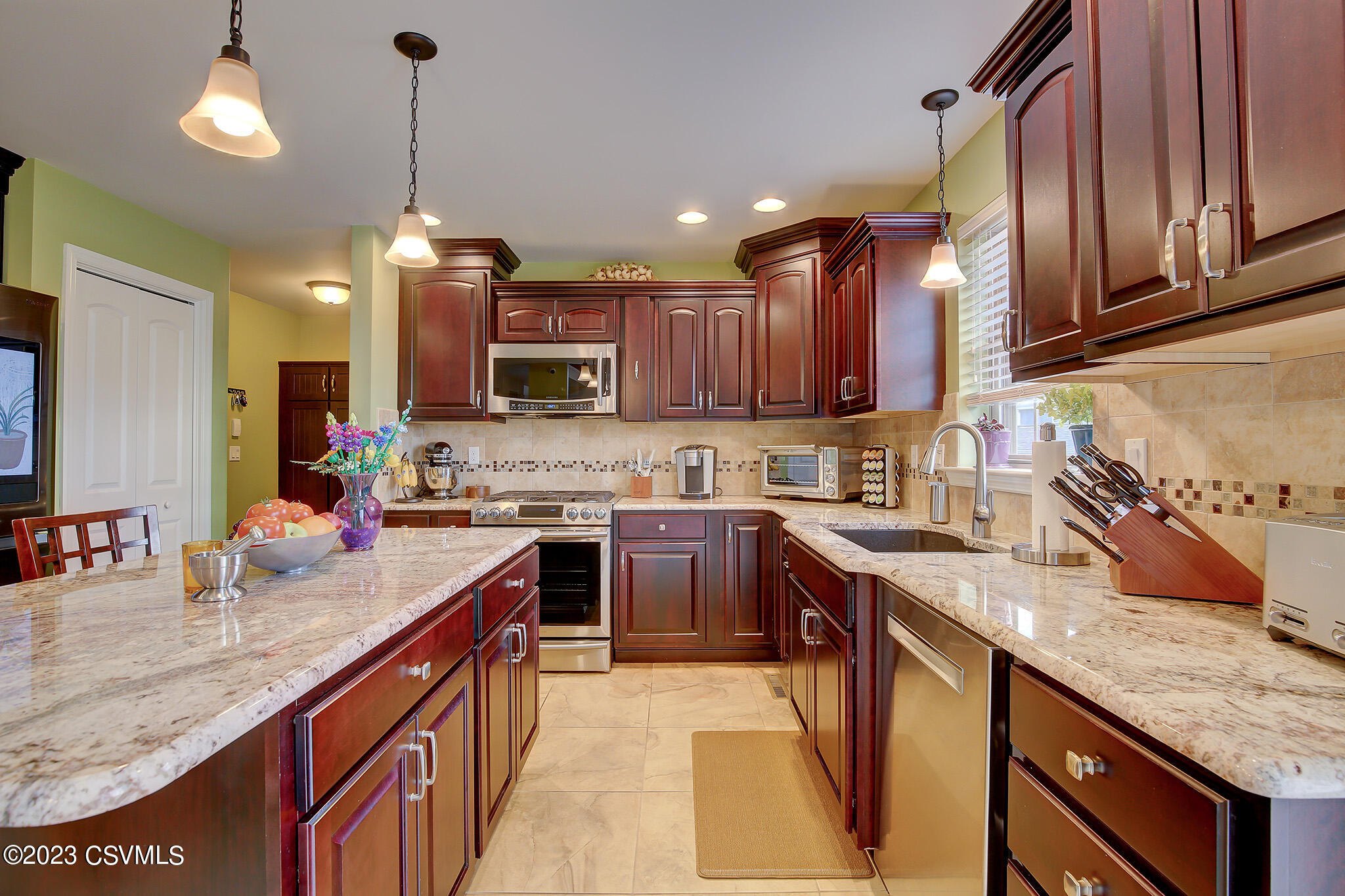 Selinsgrove, Pennsylvania 17870, United States, 5 Bedrooms Bedrooms, ,6 BathroomsBathrooms,Residential,Active,68336