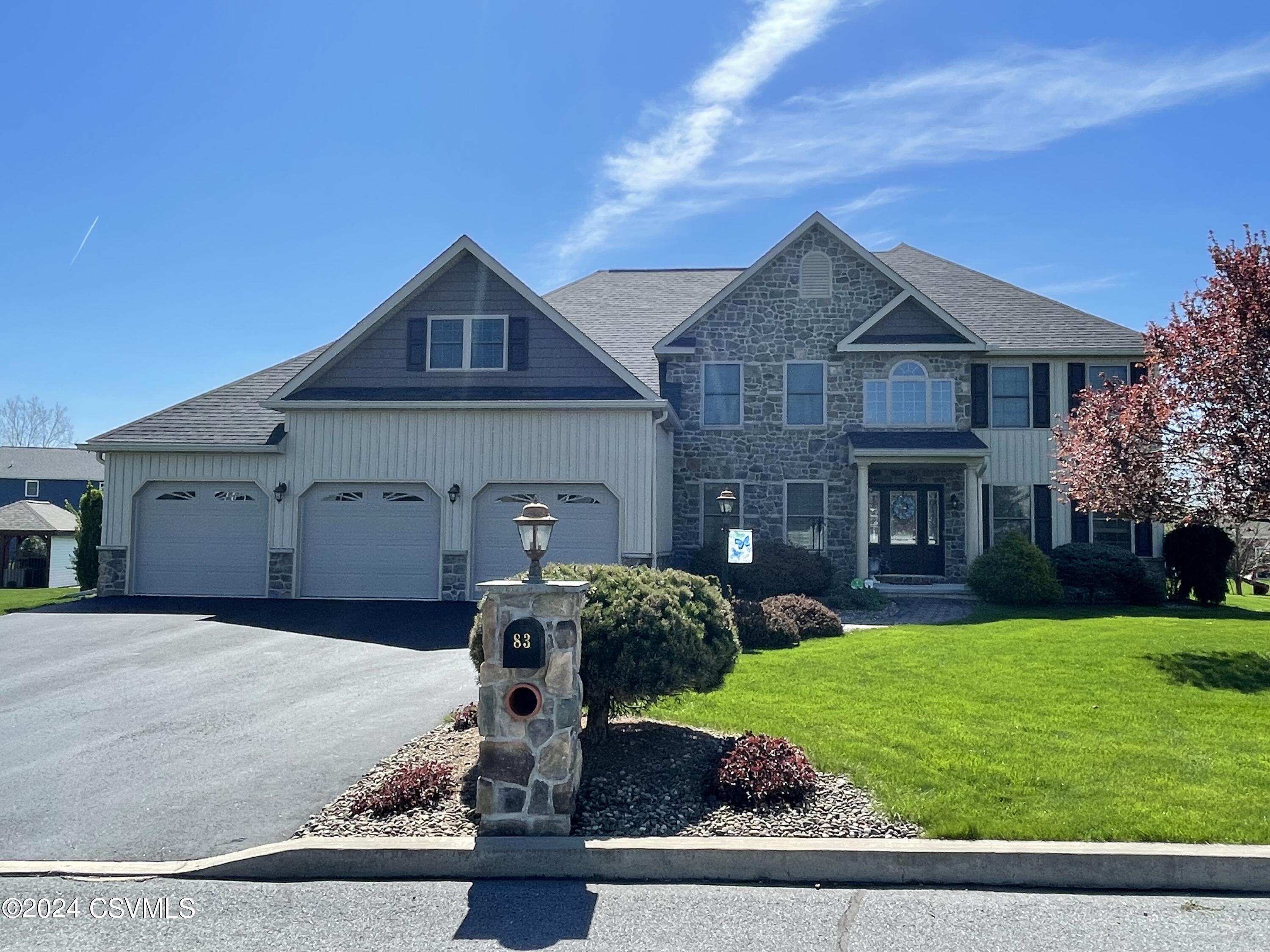 Selinsgrove, Pennsylvania 17870, United States, 5 Bedrooms Bedrooms, ,6 BathroomsBathrooms,Residential,Active,68336