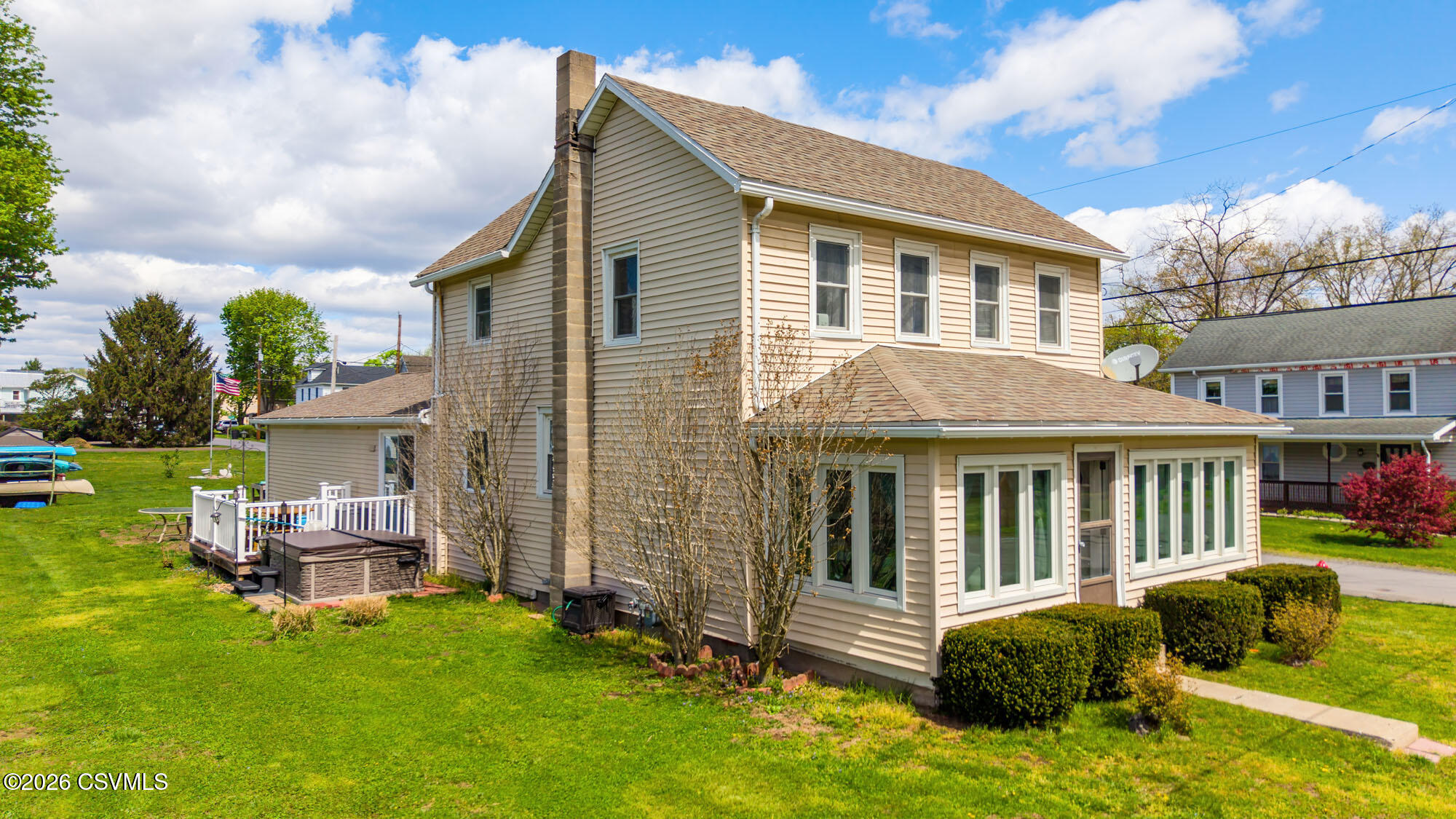 Properties 3 6595 2nd street