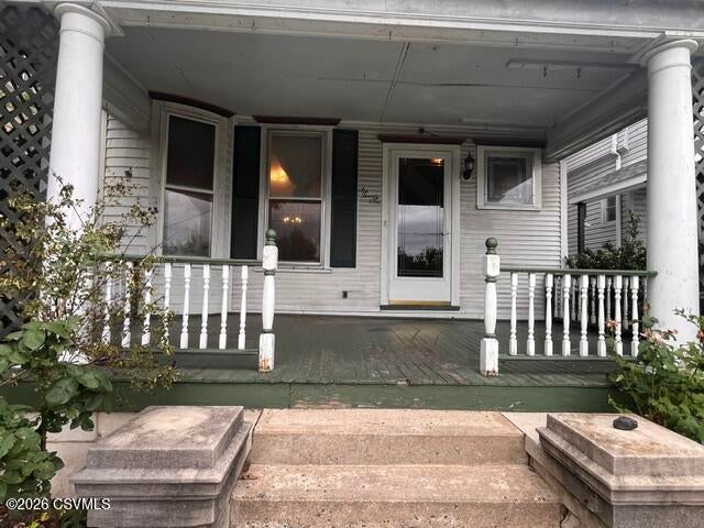 621 E DEWART Street