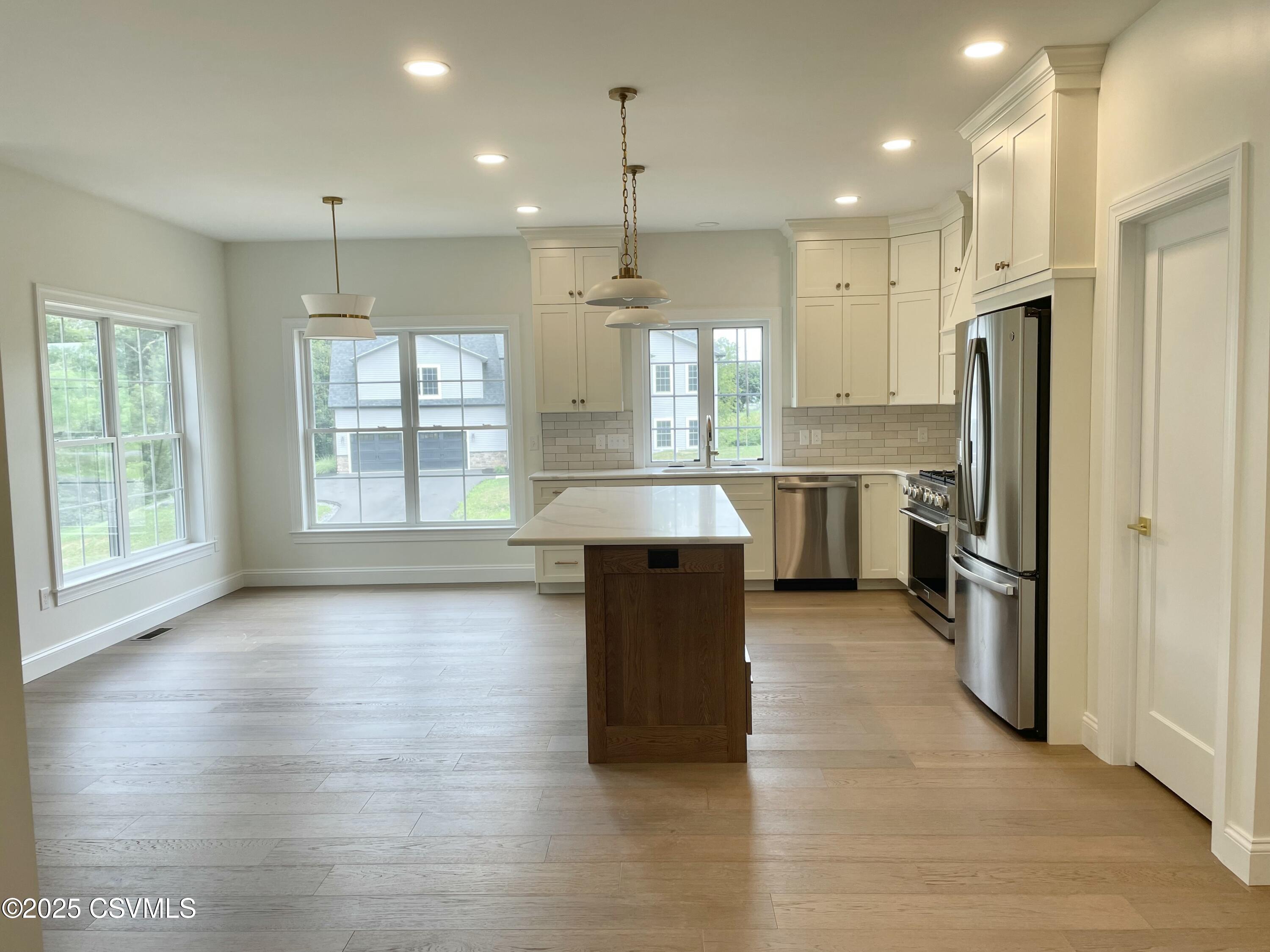 Lewisburg, Pennsylvania 17837, United States, 3 Bedrooms Bedrooms, ,2 BathroomsBathrooms,Residential,Active,84137