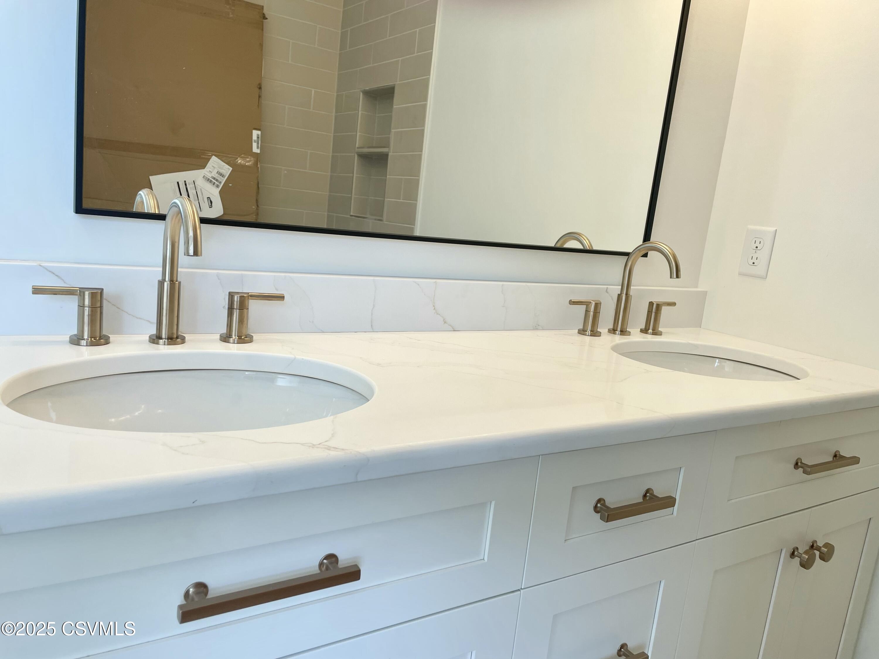 Lewisburg, Pennsylvania 17837, United States, 3 Bedrooms Bedrooms, ,2 BathroomsBathrooms,Residential,Active,84137