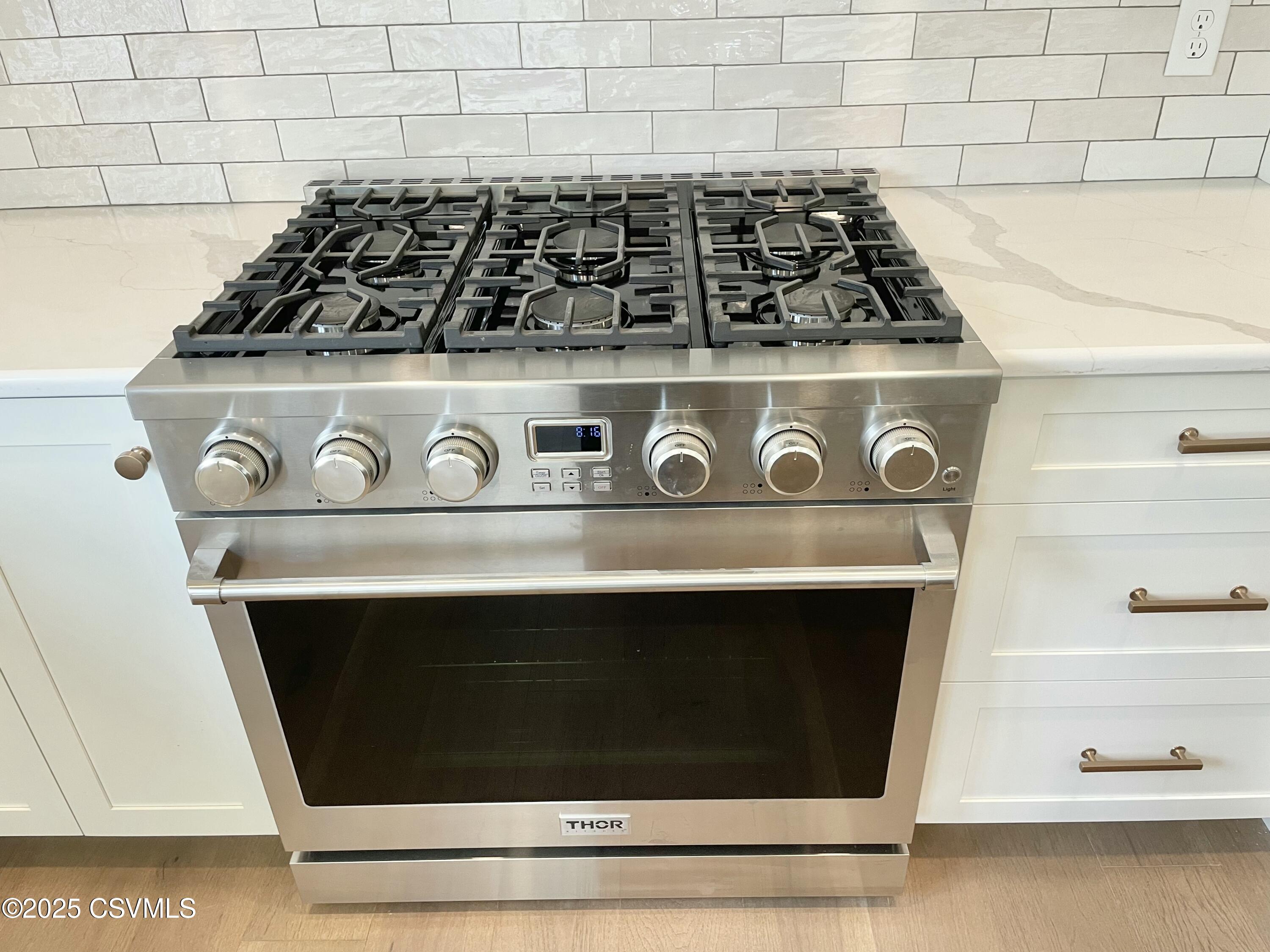 Lewisburg, Pennsylvania 17837, United States, 3 Bedrooms Bedrooms, ,2 BathroomsBathrooms,Residential,Active,84137